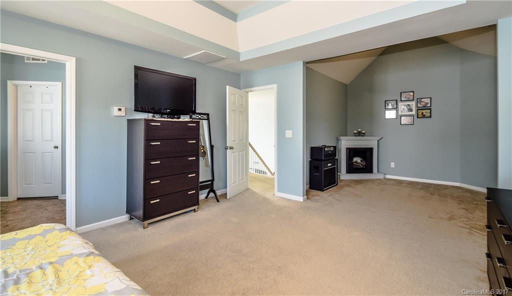 Curtis Pond - Residential