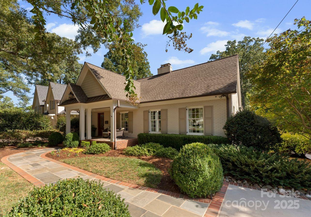 2727 Wintergreen Drive