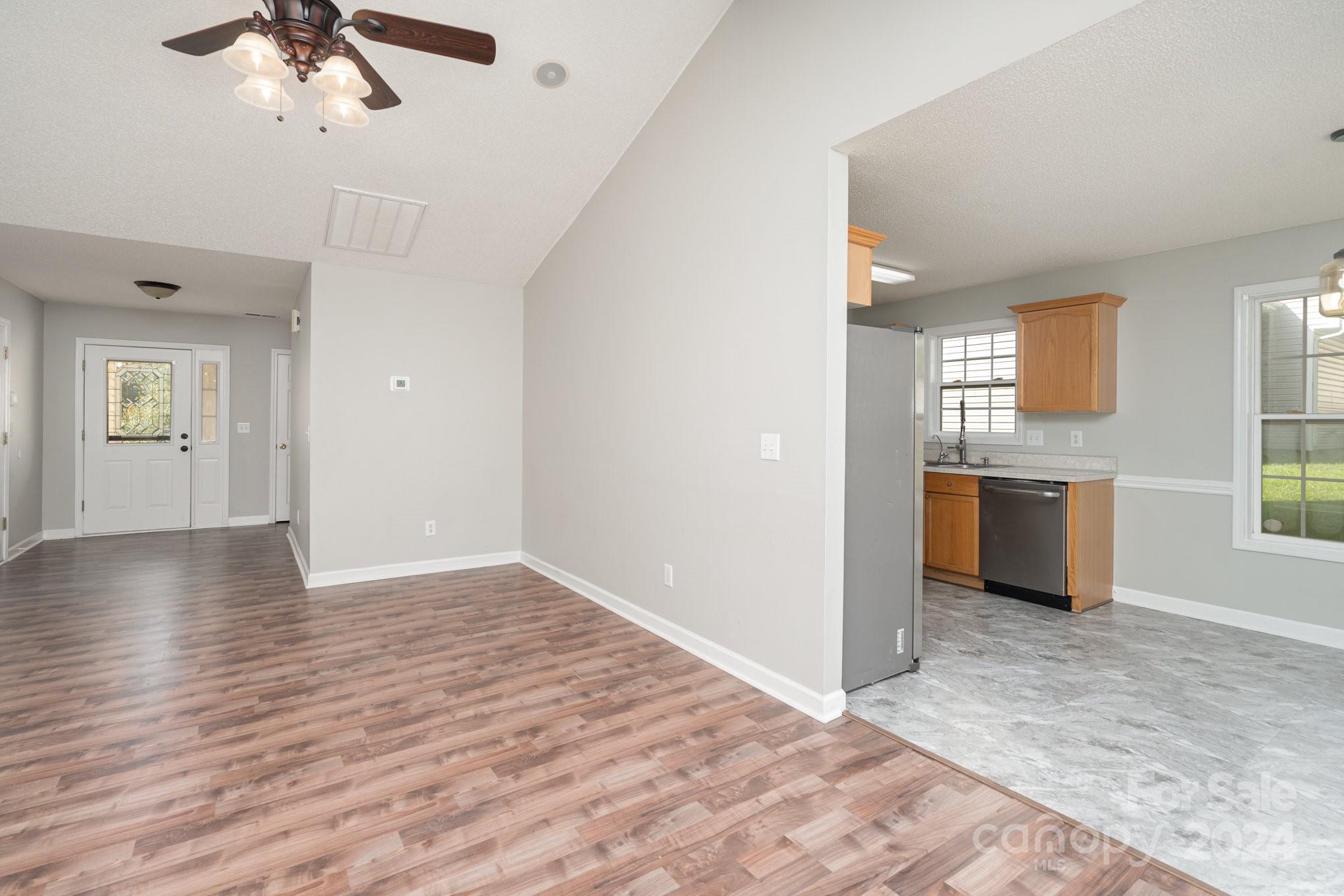 Longview Oaks - Residential