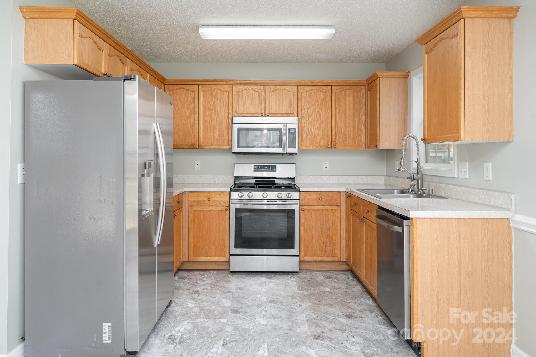 Longview Oaks - Residential