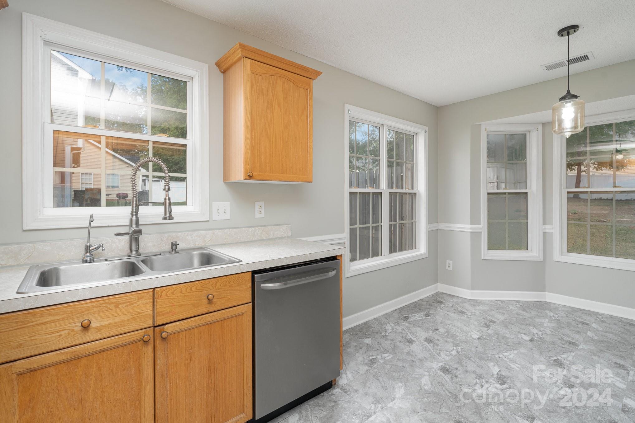 Longview Oaks - Residential