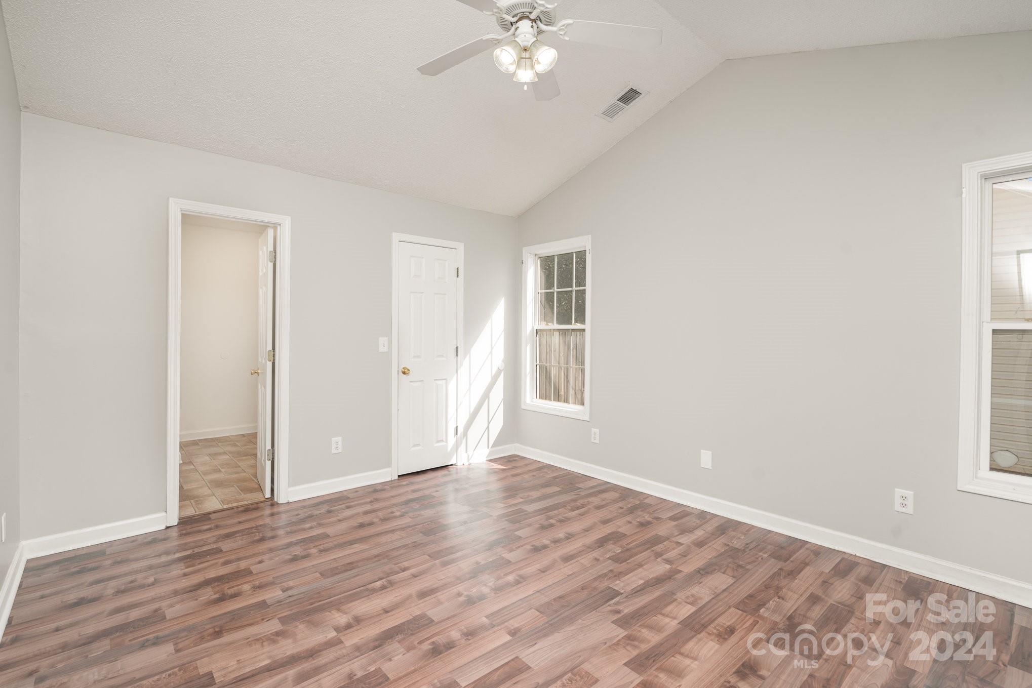 Longview Oaks - Residential