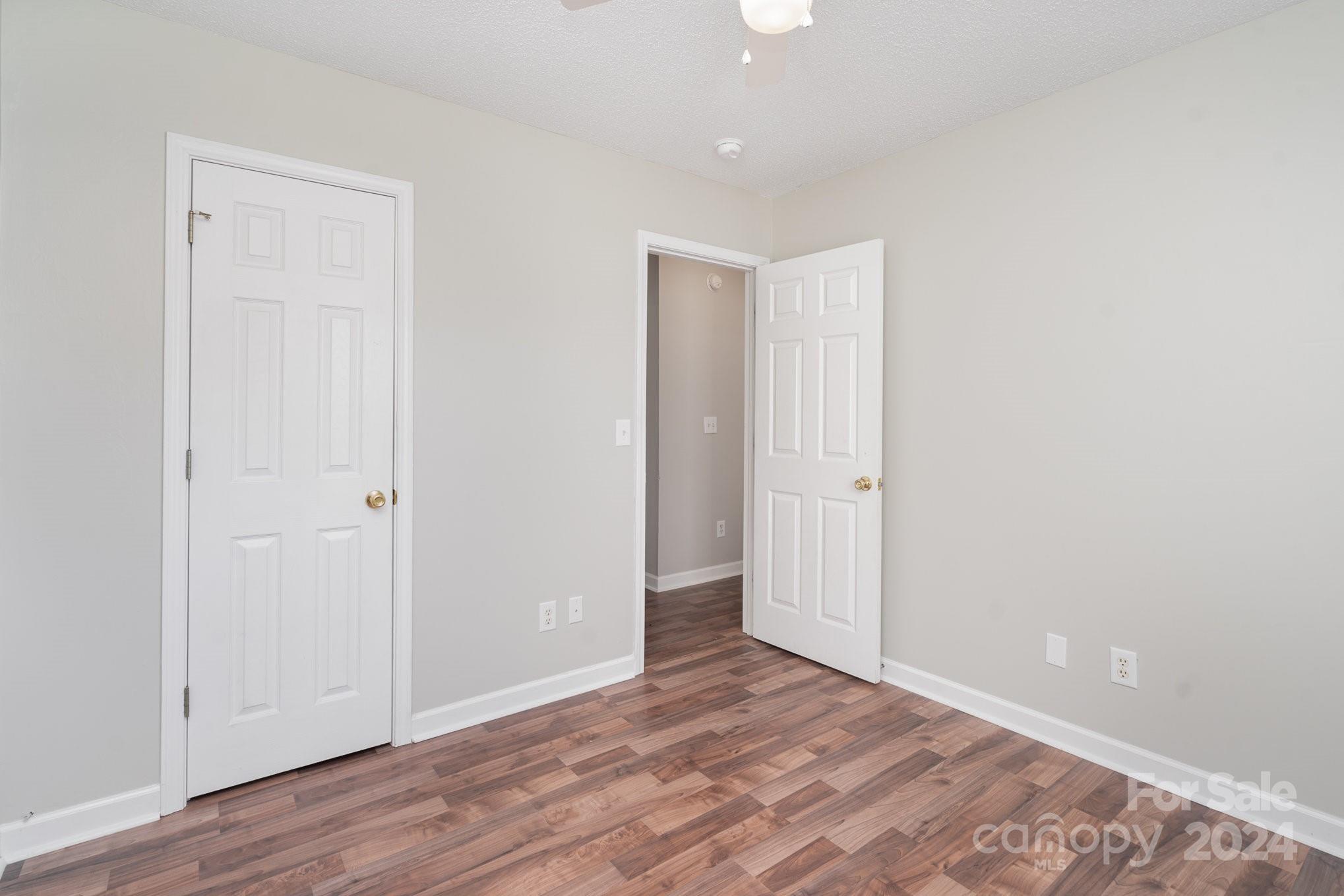 Longview Oaks - Residential