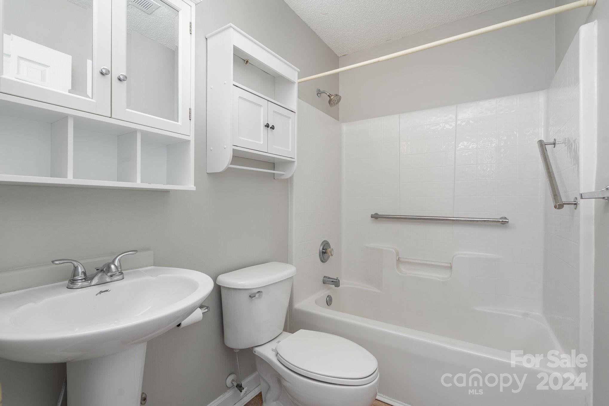 Longview Oaks - Residential