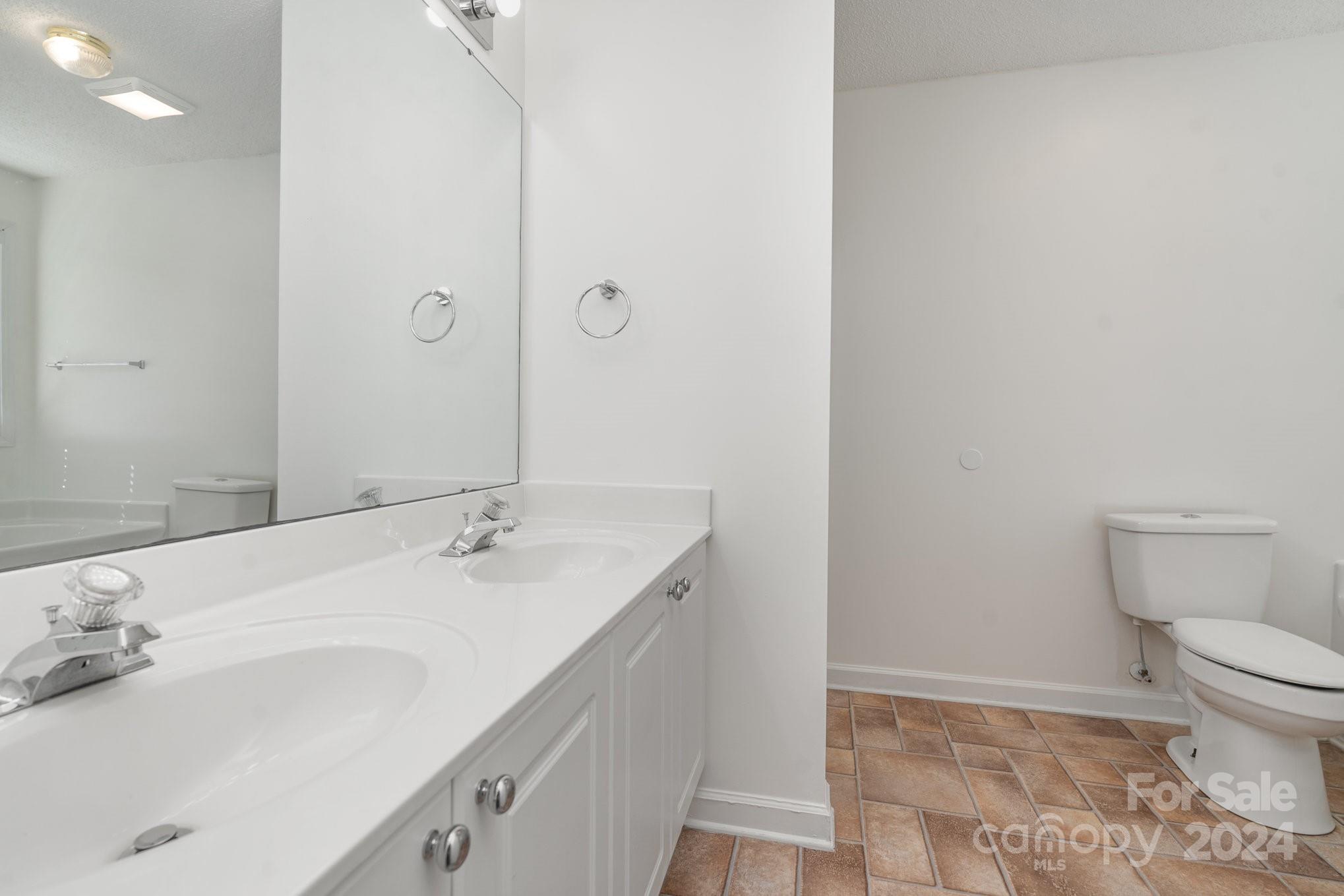 Longview Oaks - Residential