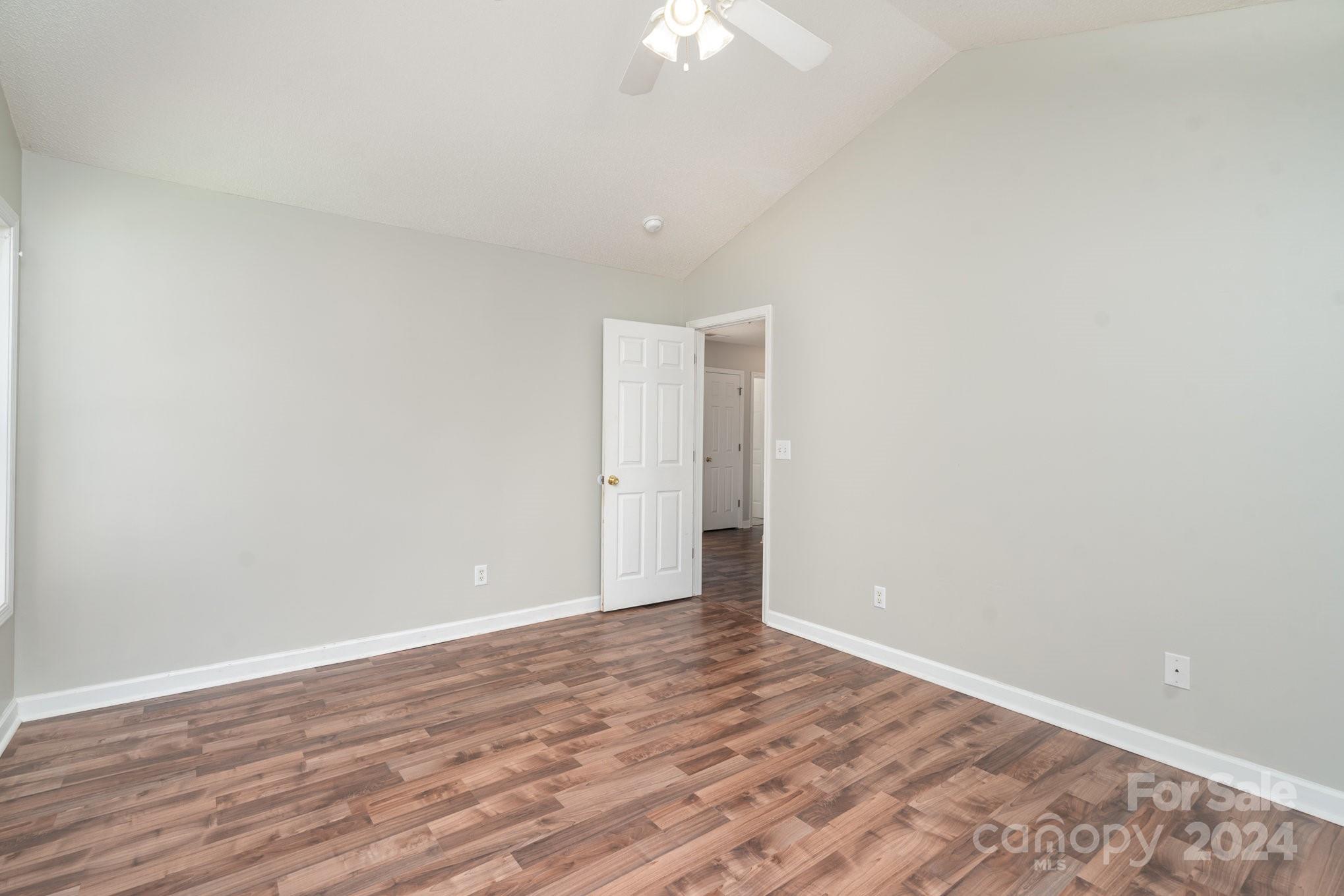 Longview Oaks - Residential