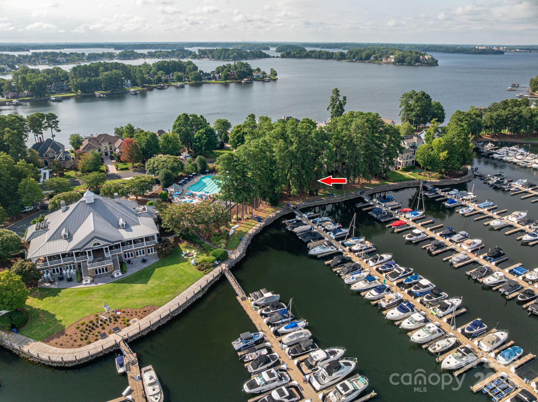 The Peninsula - Residential