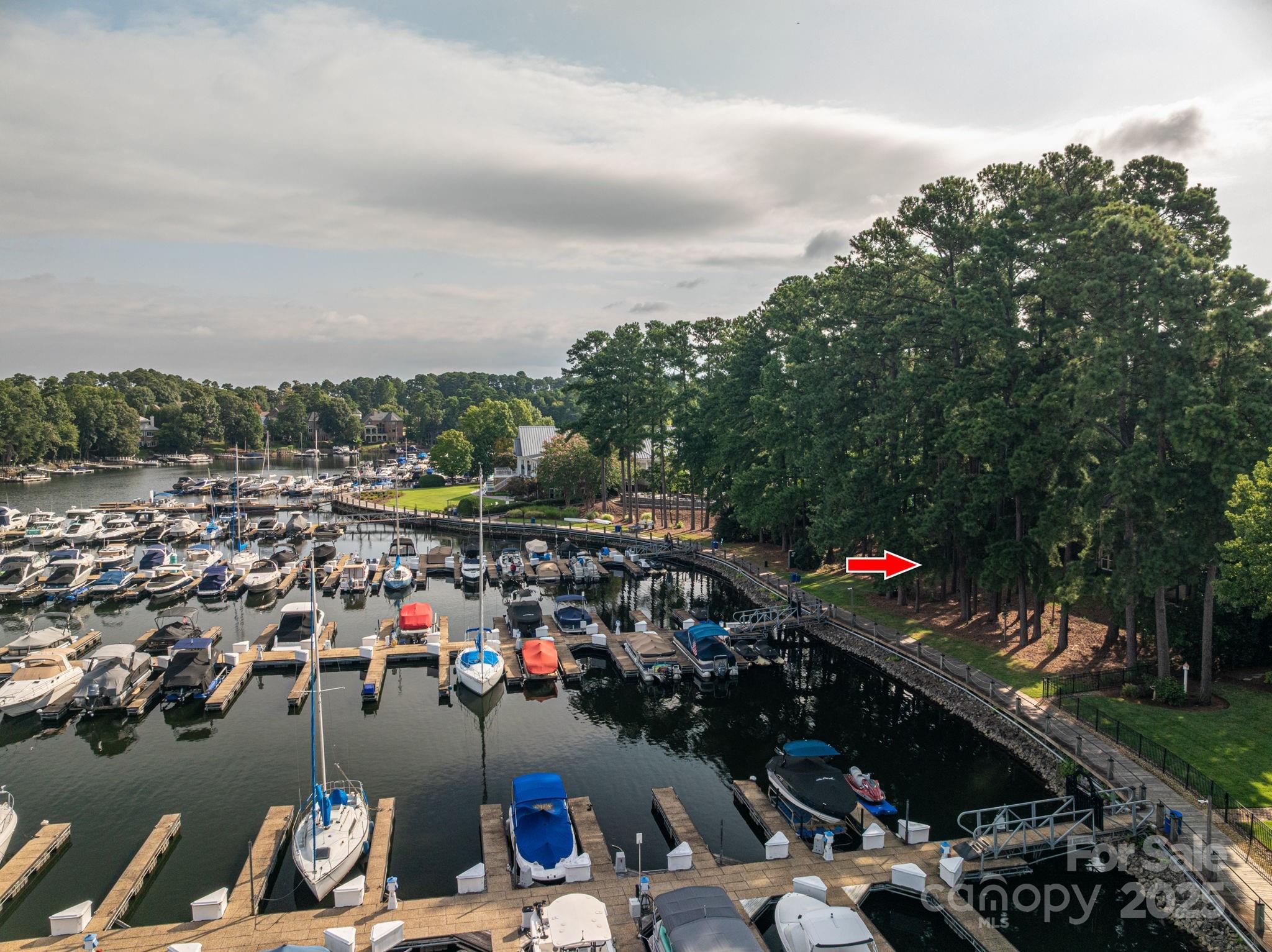 The Peninsula - Residential