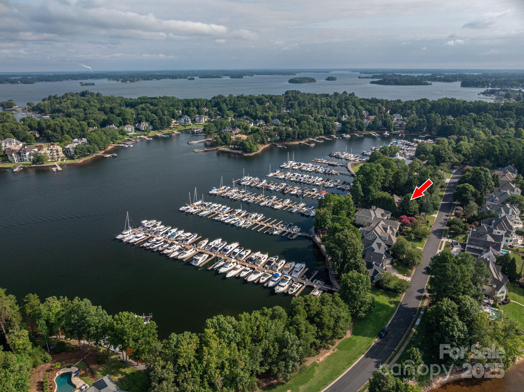 The Peninsula - Residential