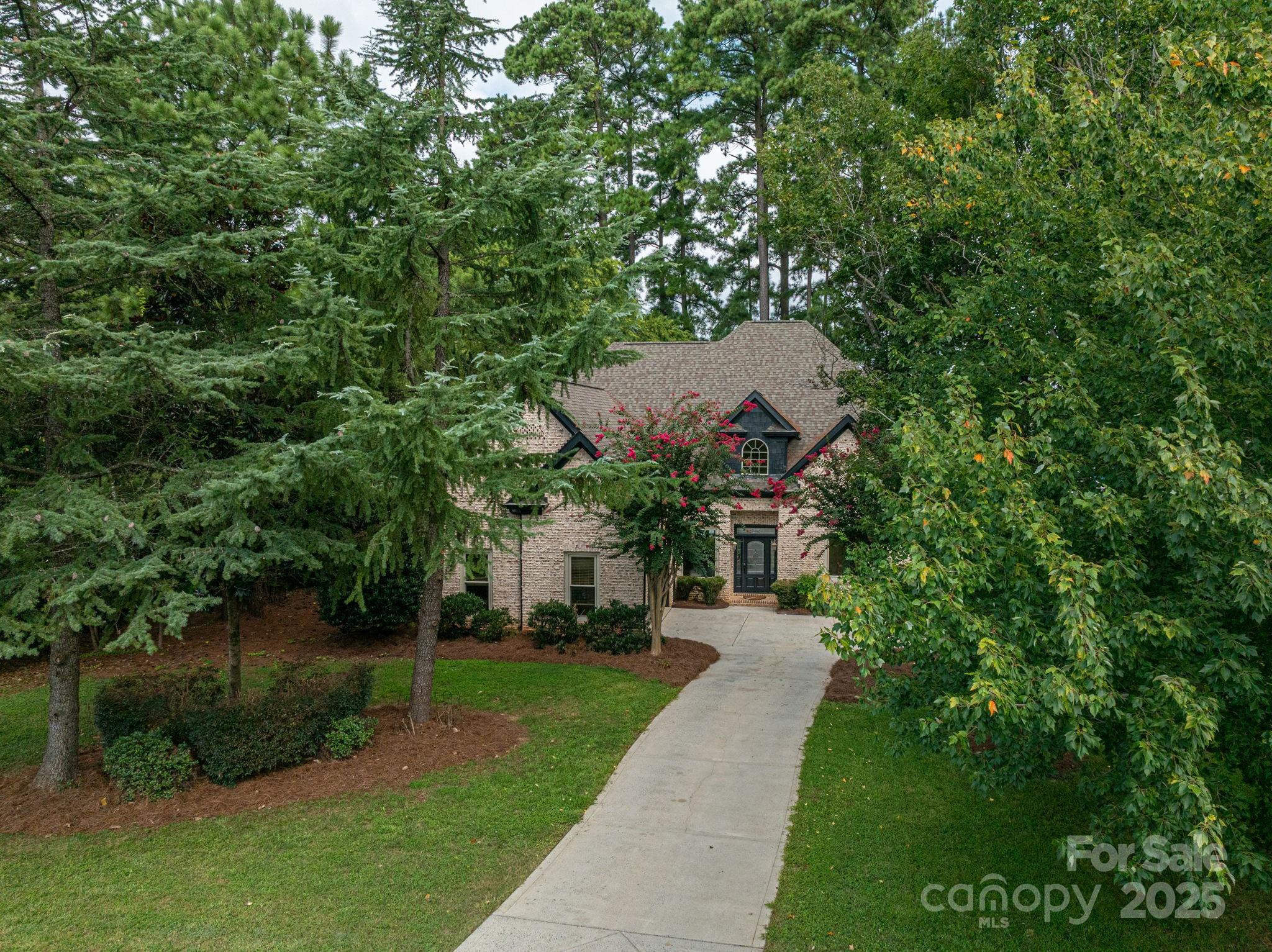 The Peninsula - Residential