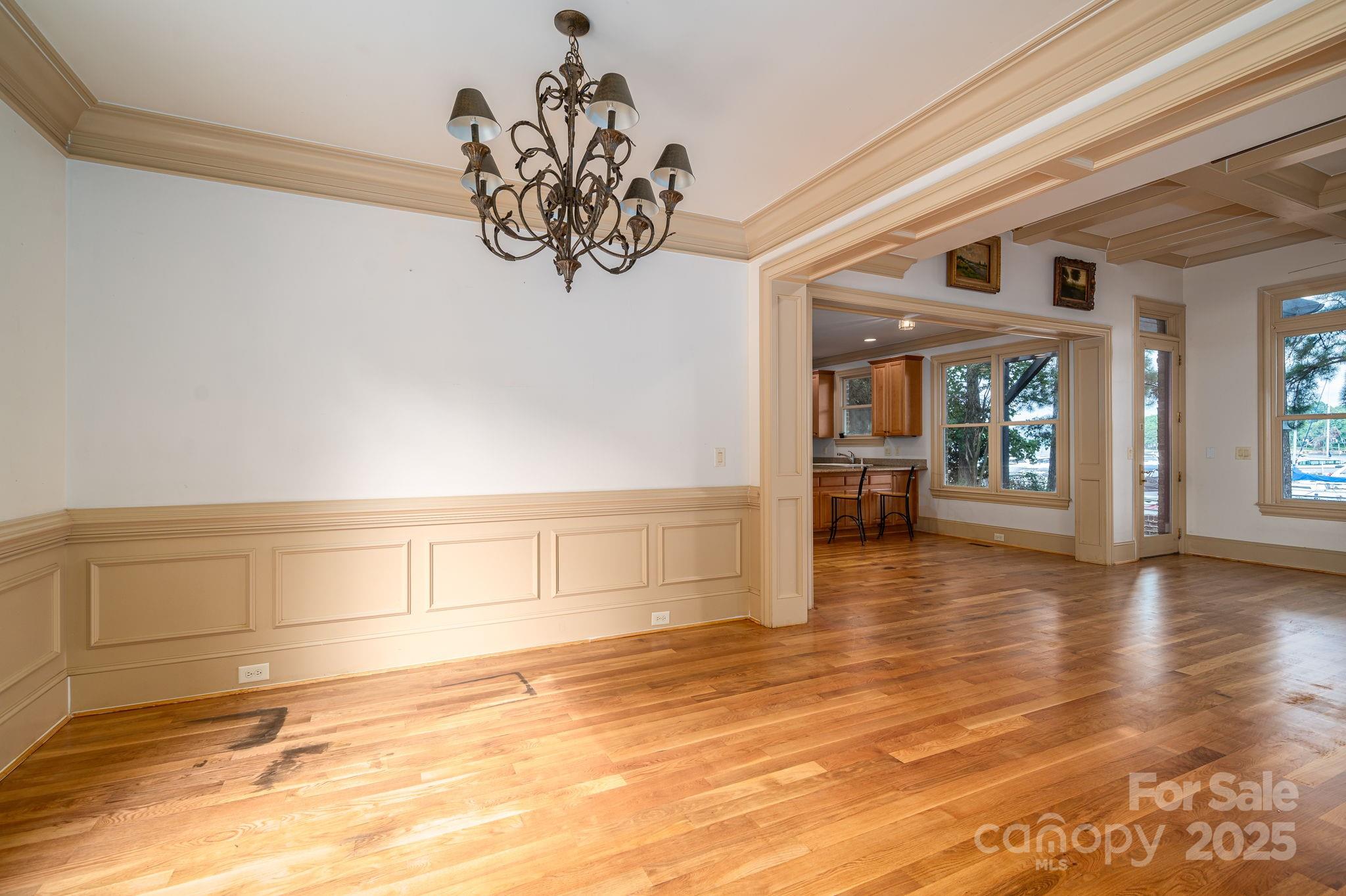 The Peninsula - Residential