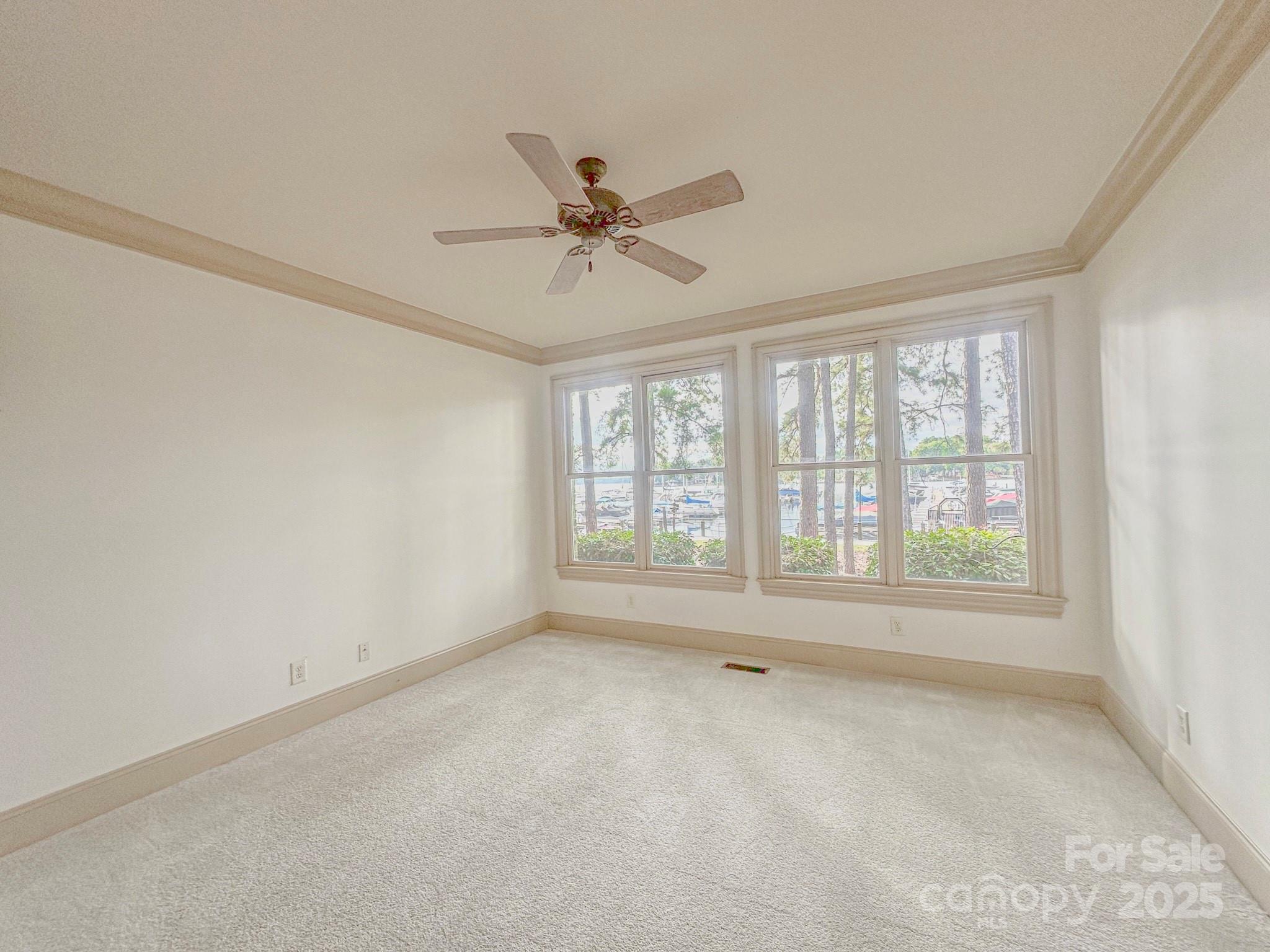 The Peninsula - Residential