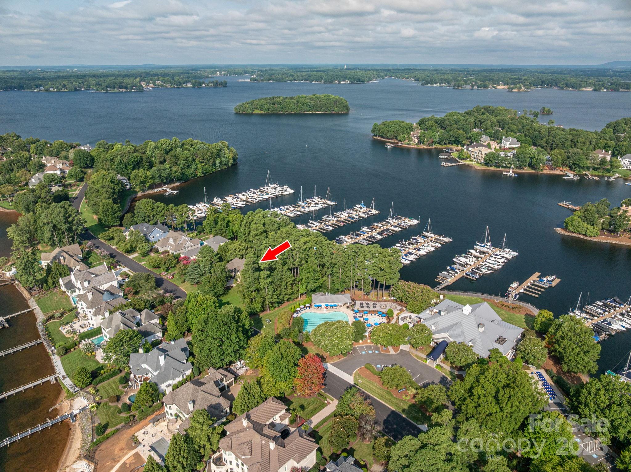 The Peninsula - Residential