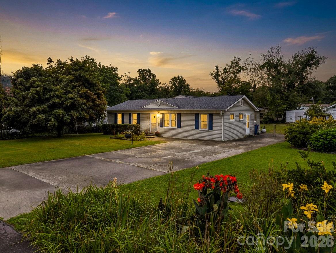 119 Scenic View Drive