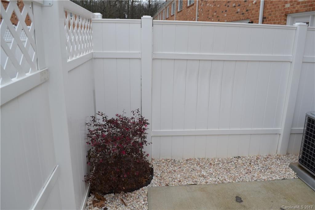 Commonwealth - Residential Lease