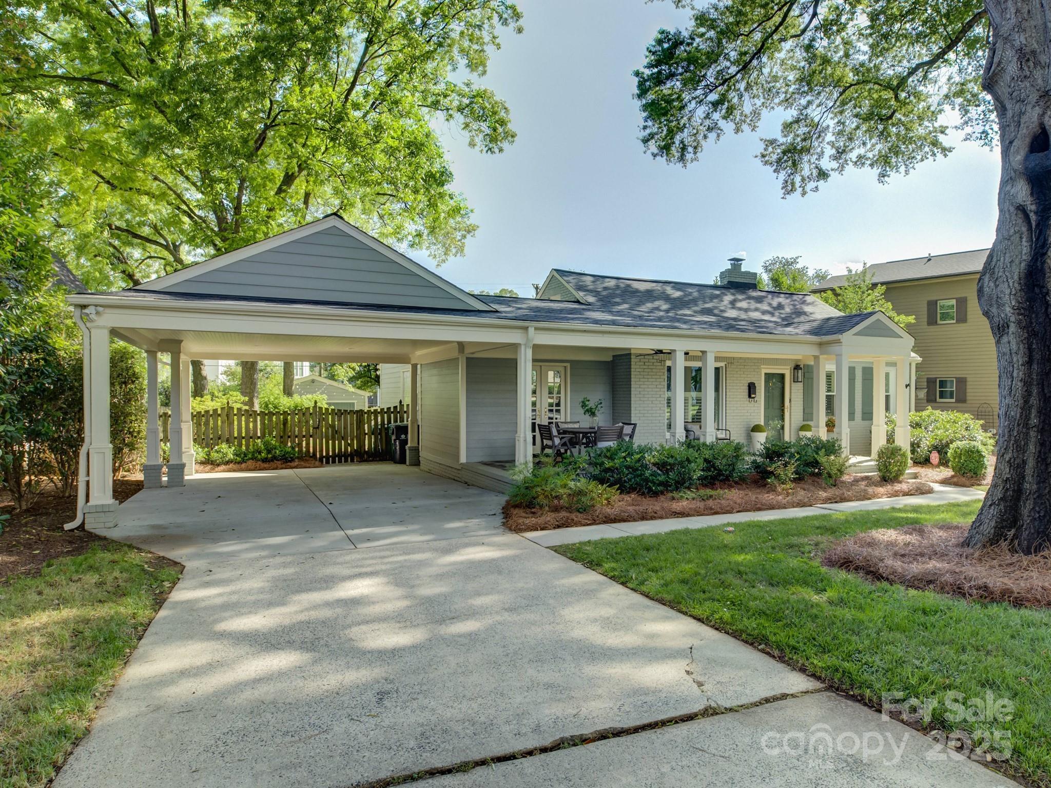 1069 Sedgefield Road