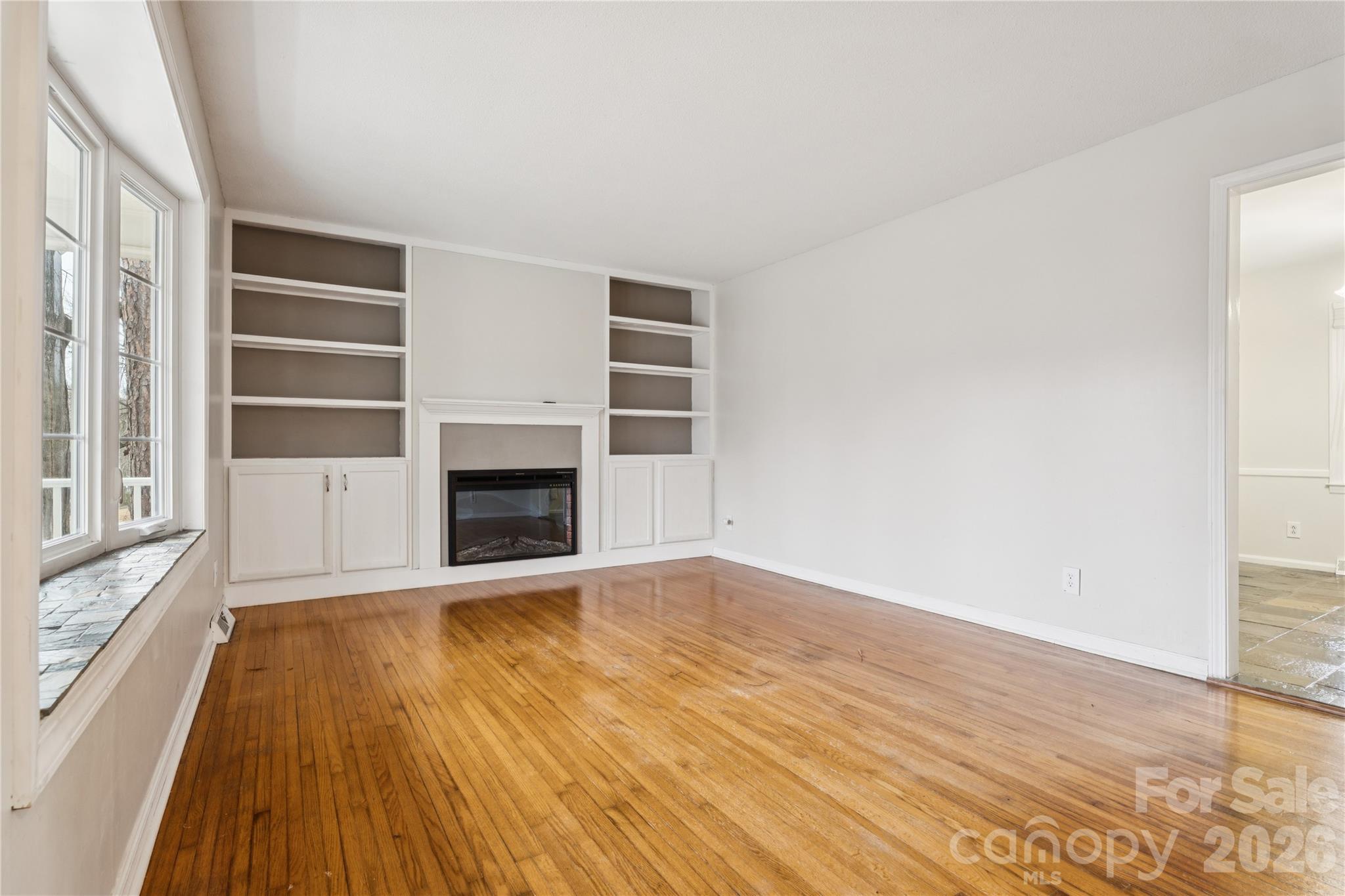 1001 Eaglewood Avenue