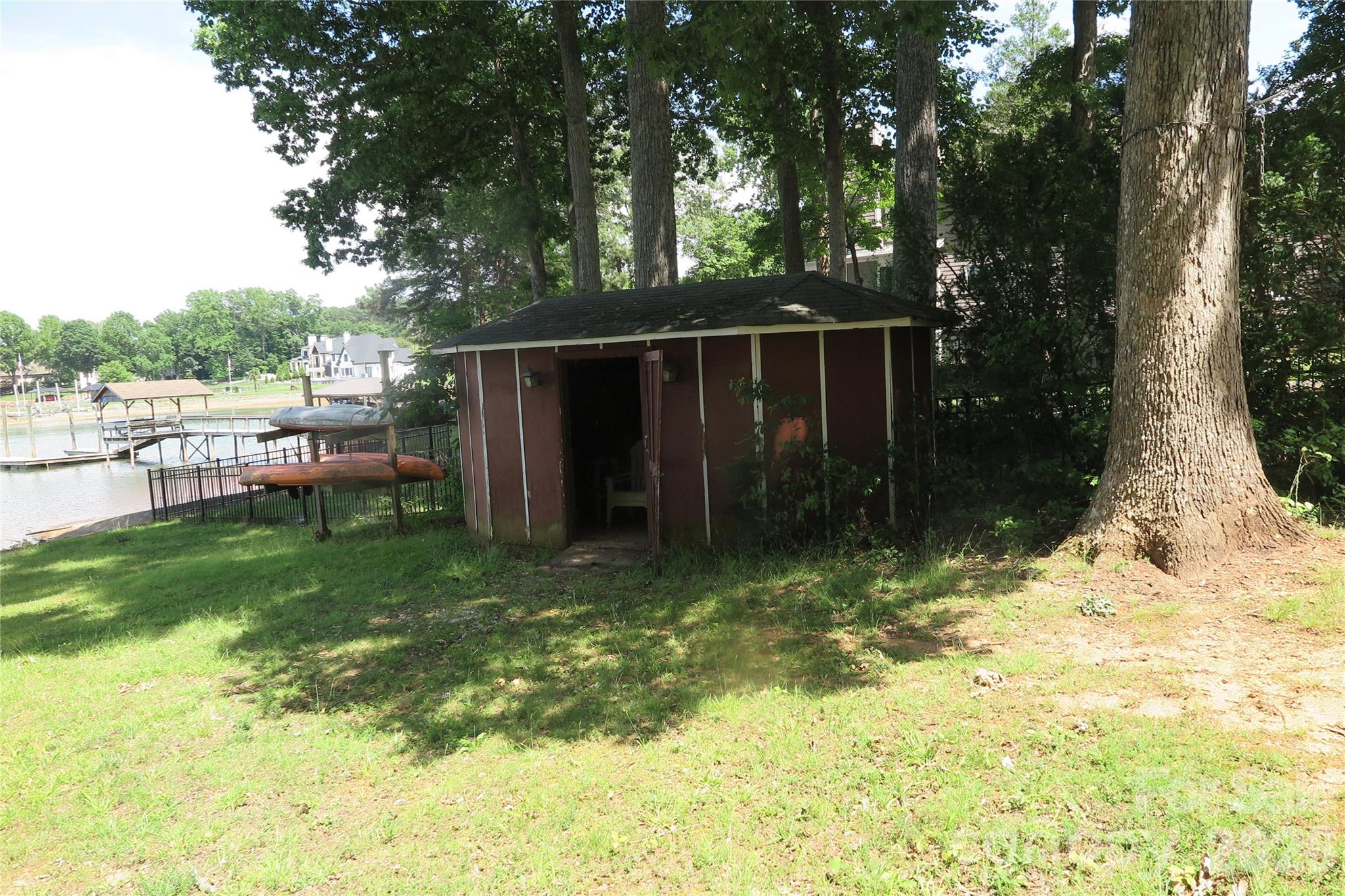 2844 Morris Lane