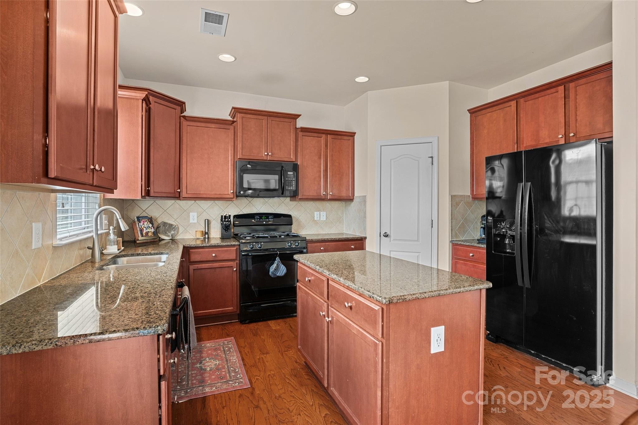 Planters Walk - Residential