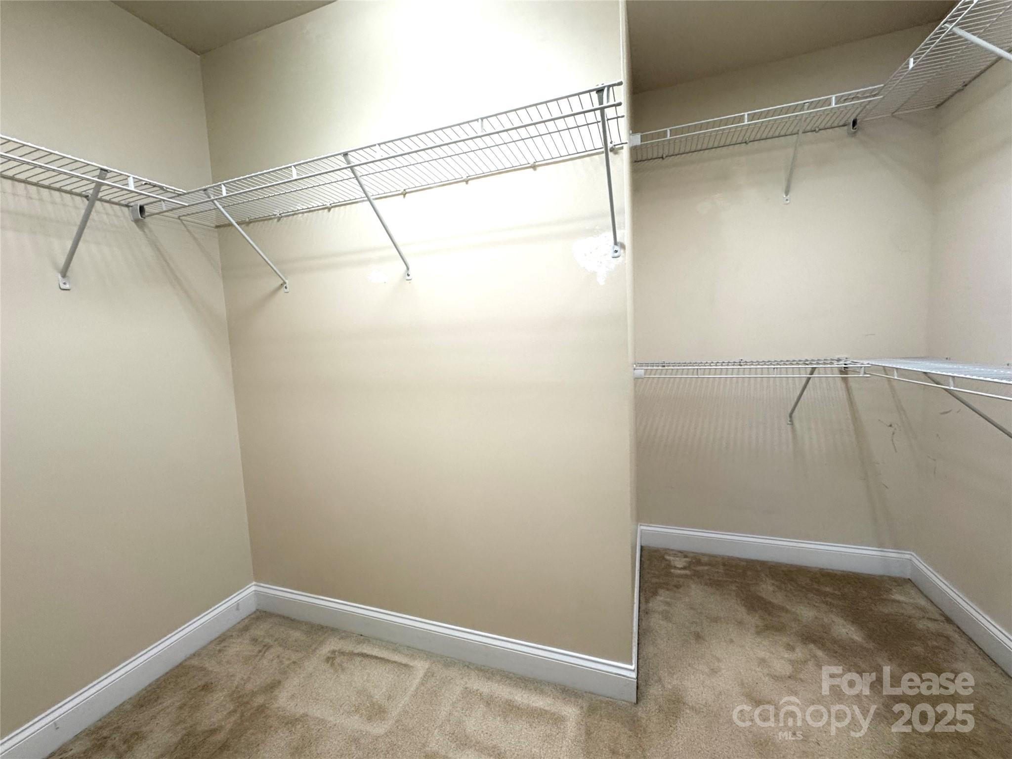 Fieldstone Manor - Residential Lease