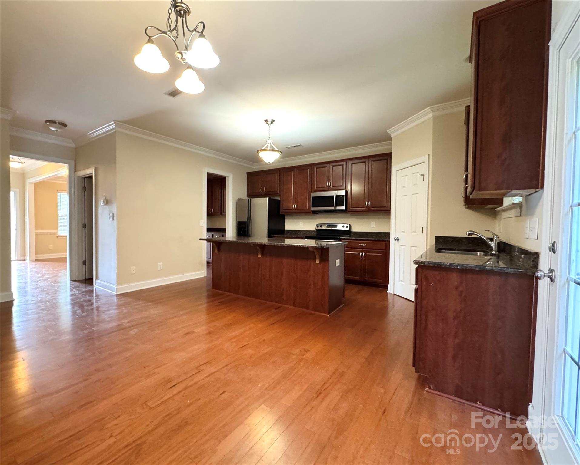 Fieldstone Manor - Residential Lease