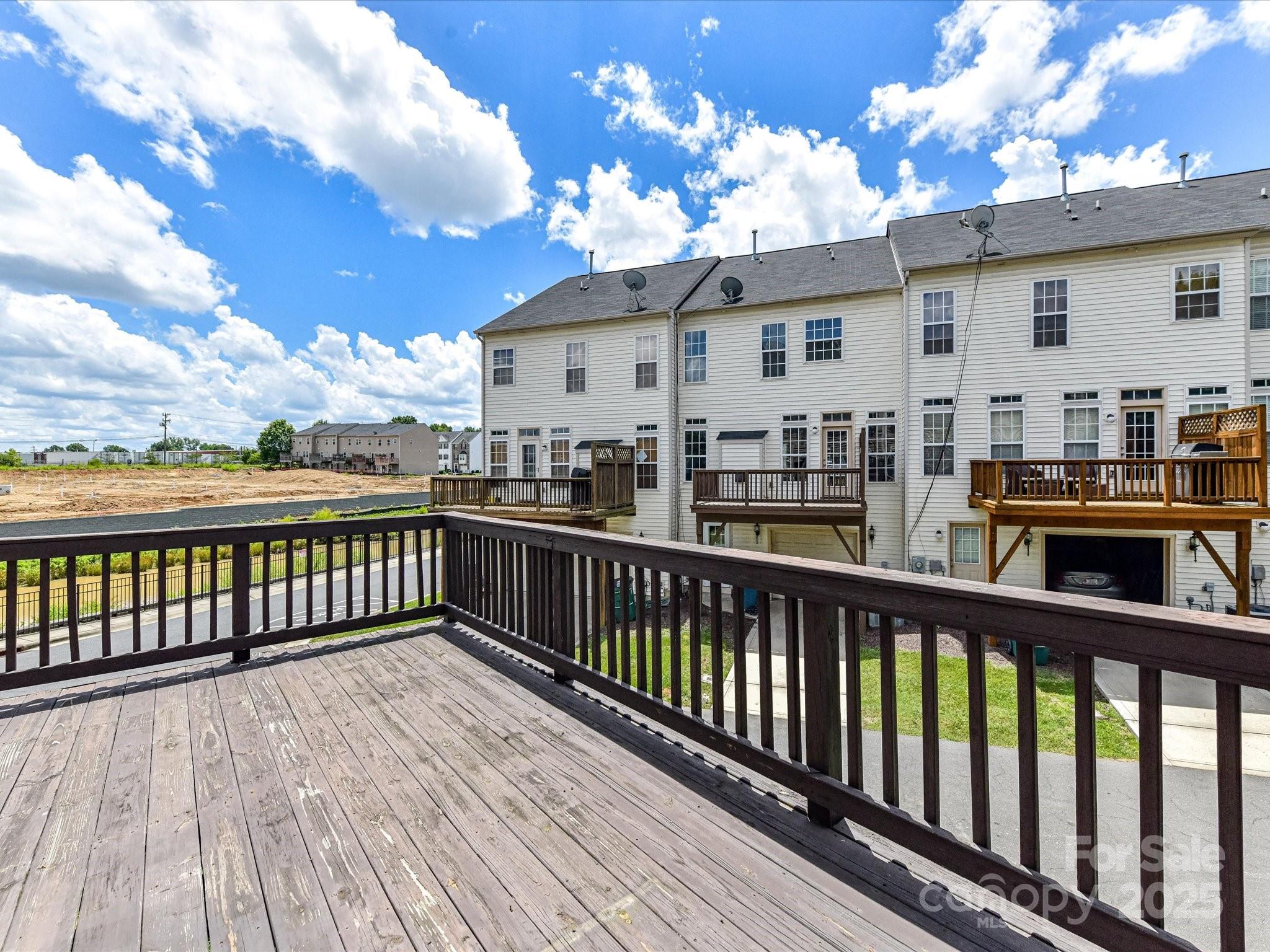 Ayrsley Ryan Townhomes - Residential