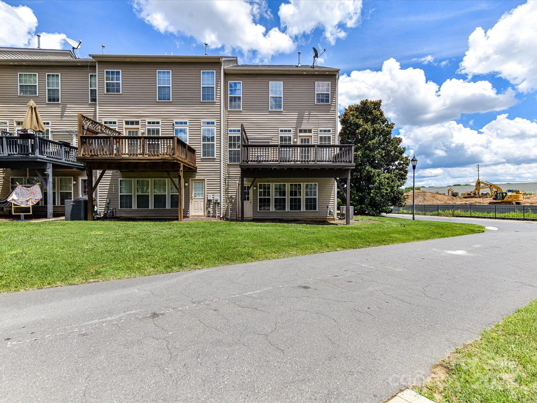 Ayrsley Ryan Townhomes - Residential