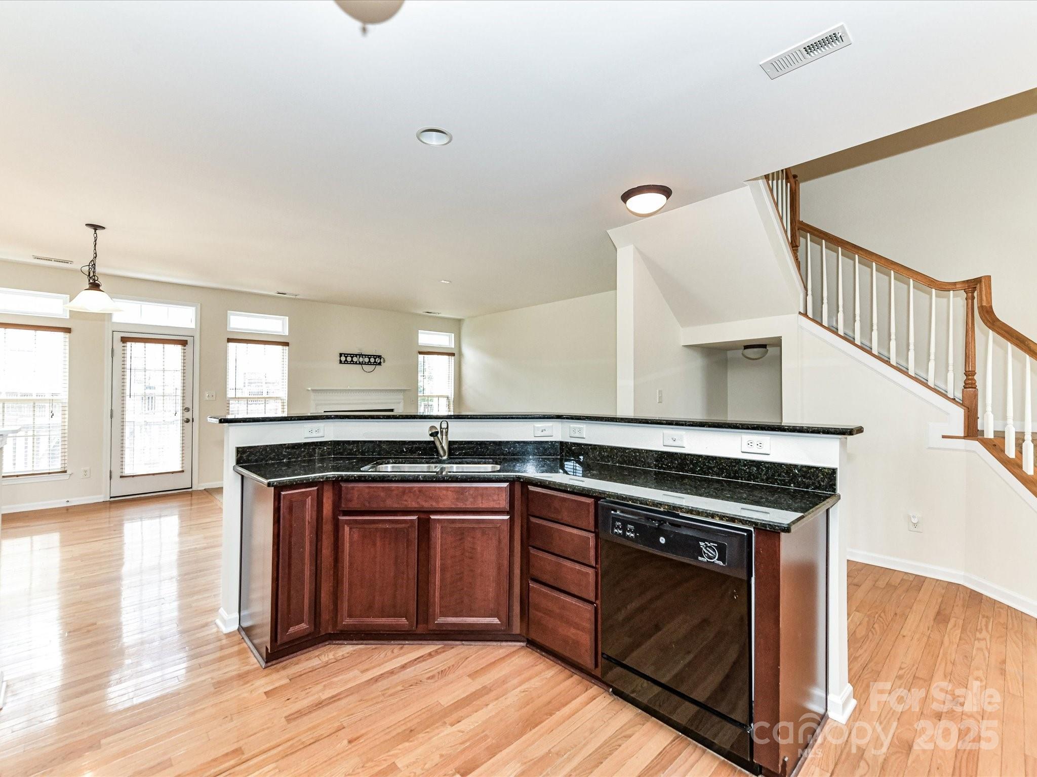 Ayrsley Ryan Townhomes - Residential