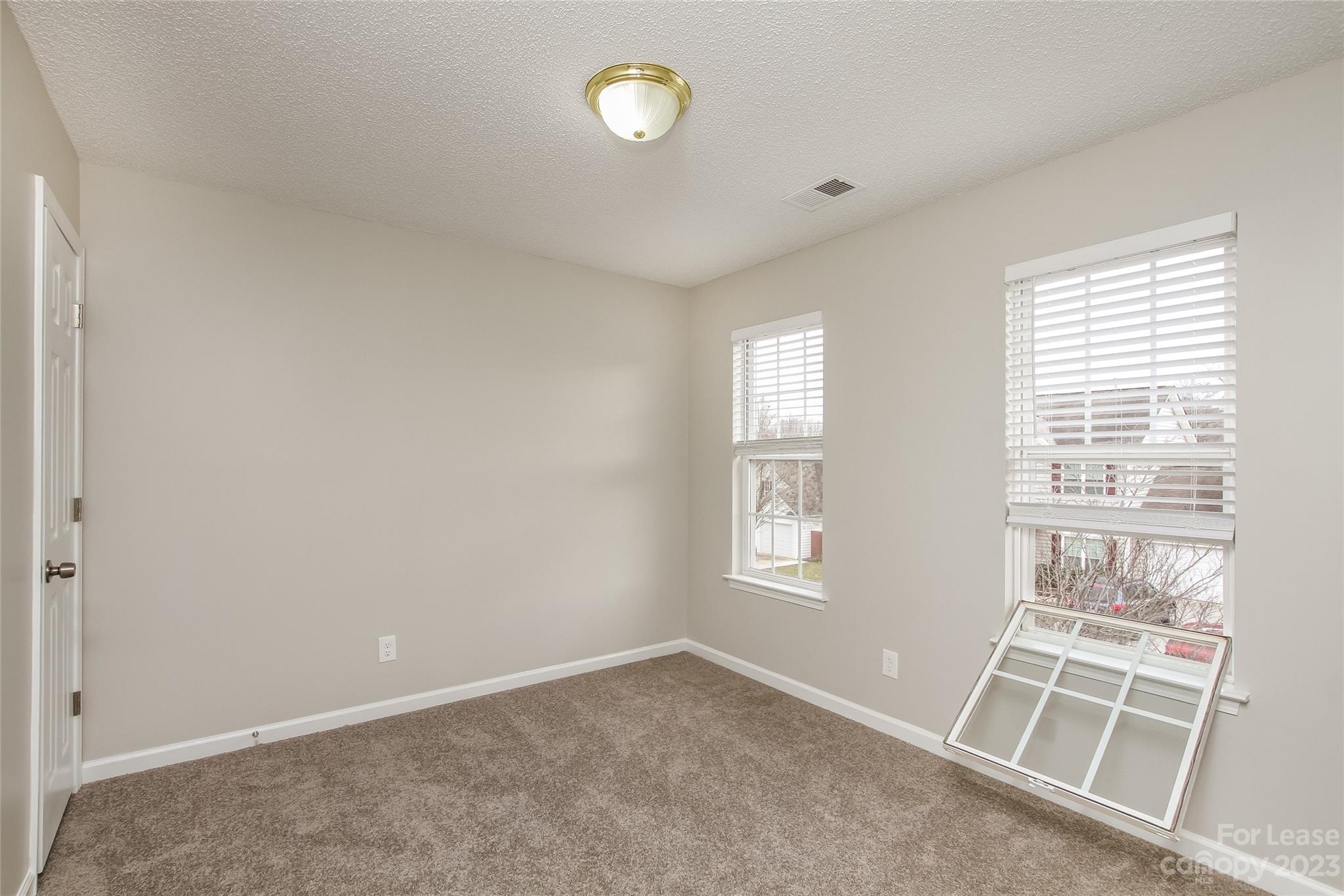 Tall Oaks - Residential Lease