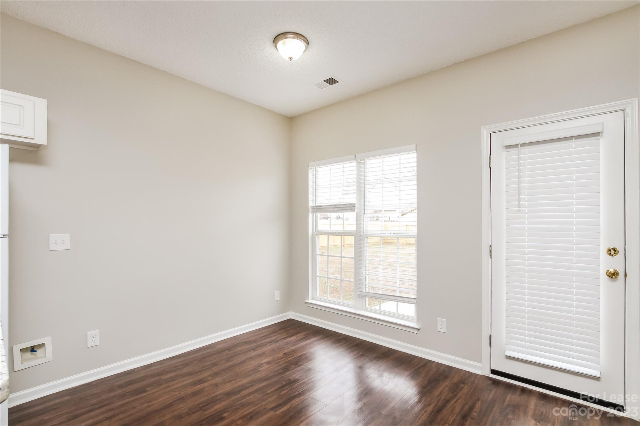 Tall Oaks - Residential Lease