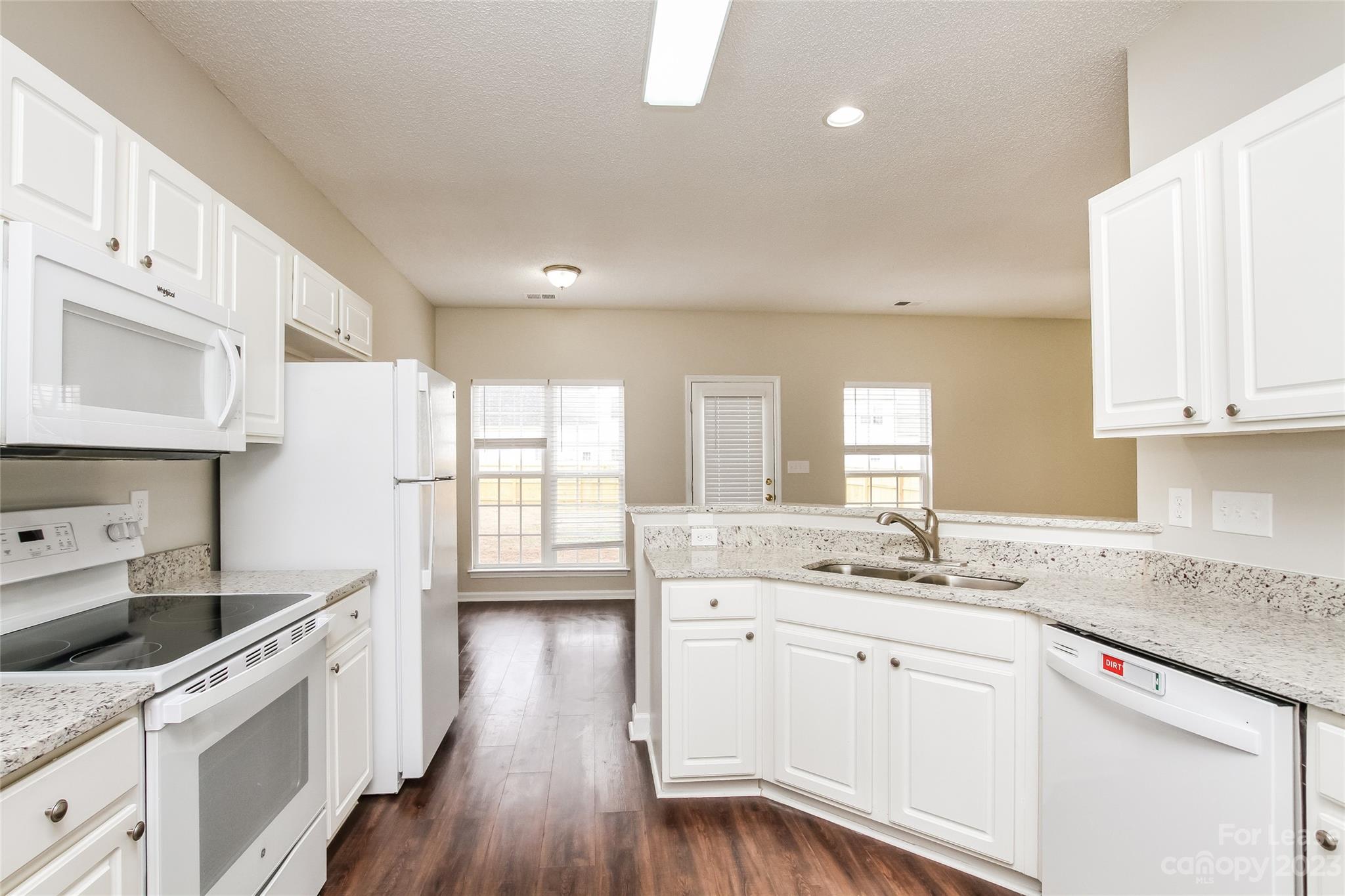 Tall Oaks - Residential Lease