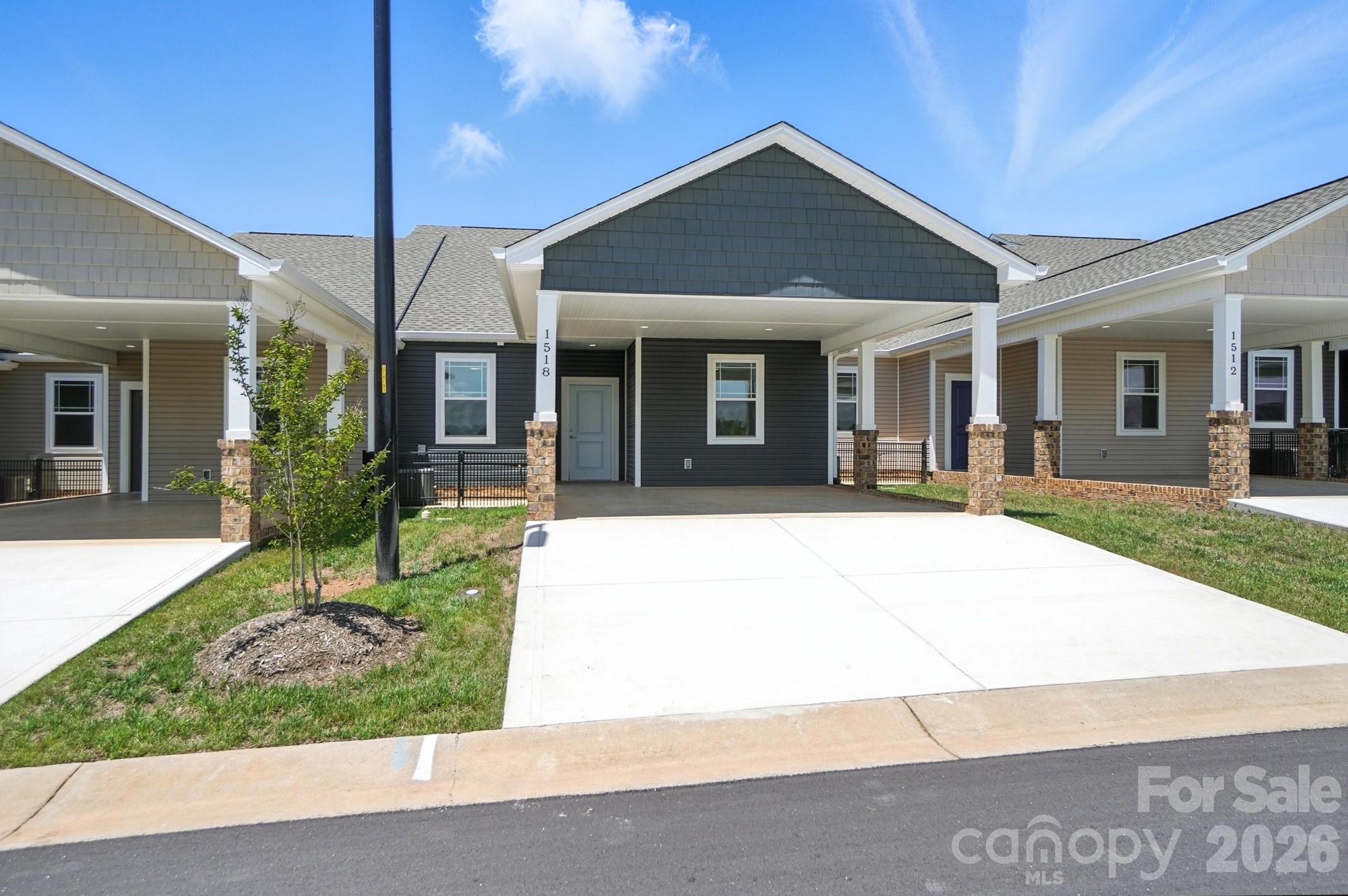 1518 29th Street SE, Hickory, NC, 28602