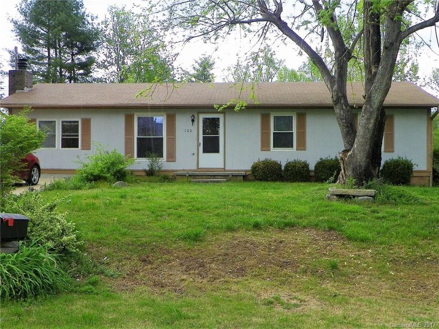 Affordable Starter or Retire Home! One level 1248 sq. ft. 3 BR/1.5 bathroom home on a level  fenced in back yard lot Convenient to Downtown Hendersonville, shopping & schools! Some updating done, HVAC system & Hot Water Tank in 2016, Hardwood Floors, Replacement windows. Wood burning Fireplace in the living room. Nice deck off the dining area! Come make this one story house your Home!