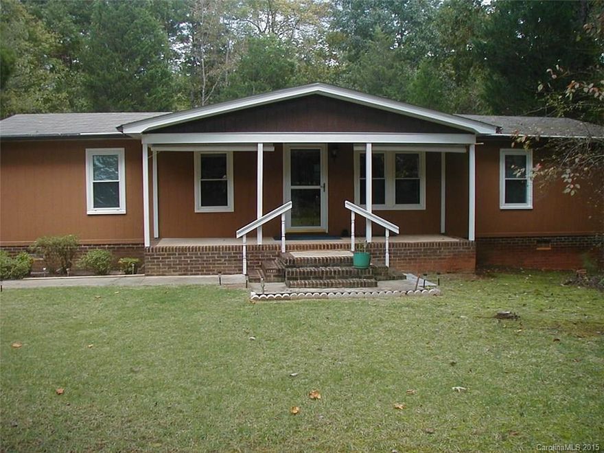 This 3 Bedroom, 2 Bath Home on 5 Private Wooded Acres comes furnished!  Open Floor Plan has Large Great Room and separate Dining Room, lots of Storage in Kitchen and Walk In Closets in all Bedrooms.  Screened Porch, furnished Storage Shed, oversized Detached 2-Car Garage, the list goes on and on!  Ten minutes from Historic Downtown Waxhaw.
