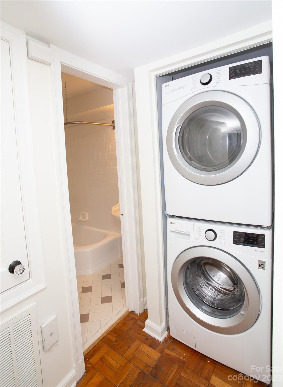 Alson Court - Residential