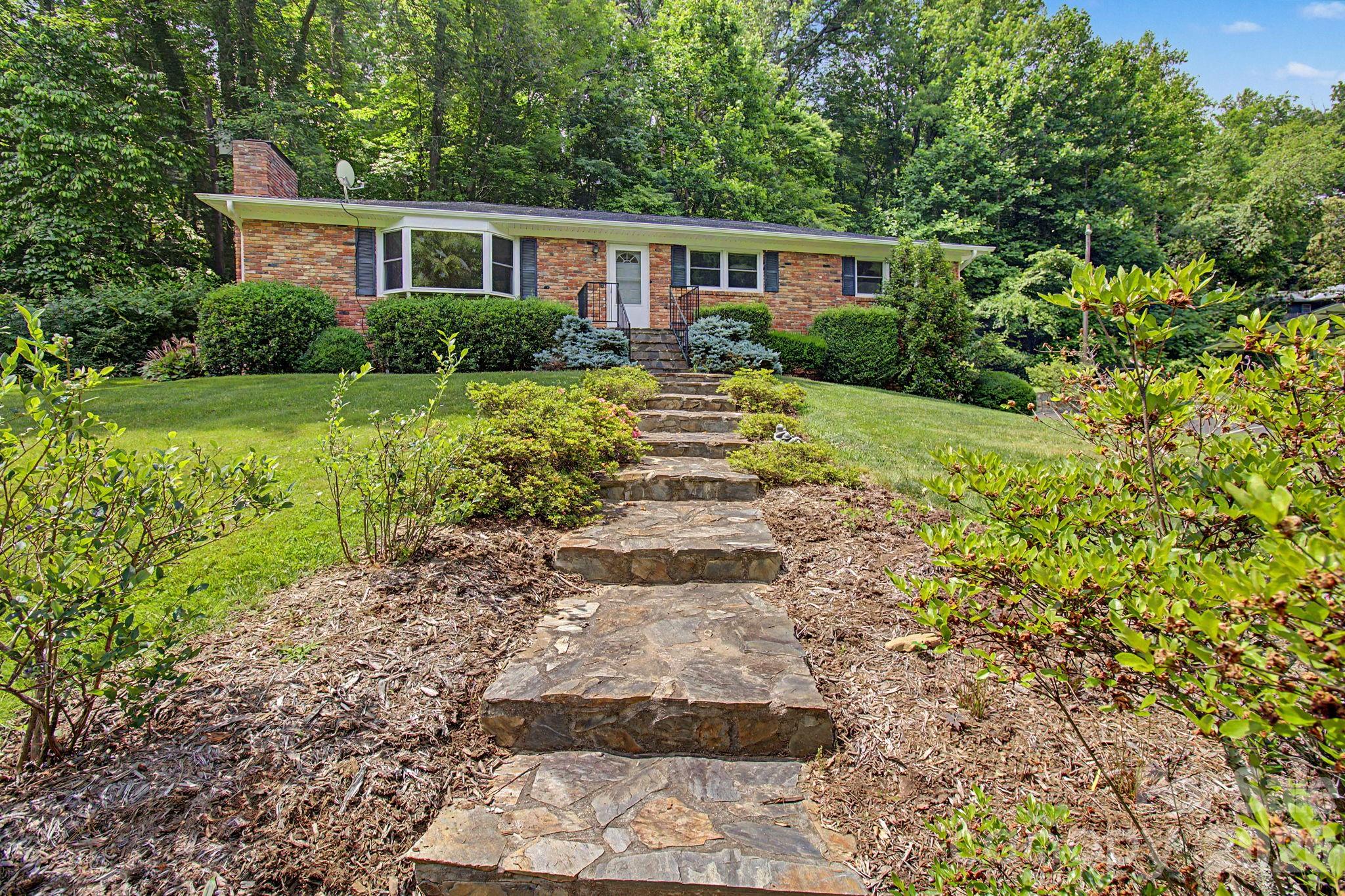 22 Mayfair Drive