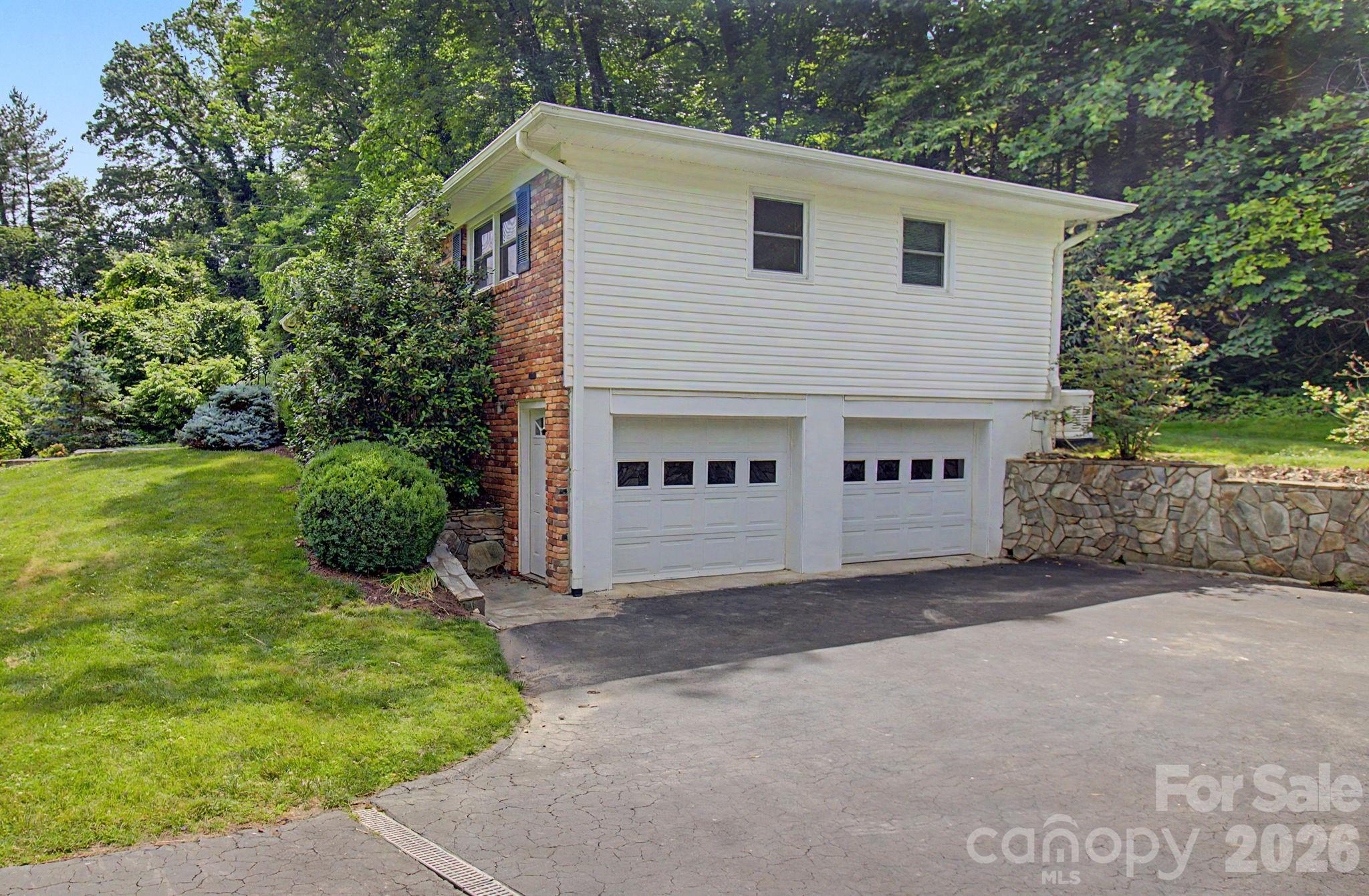 22 Mayfair Drive