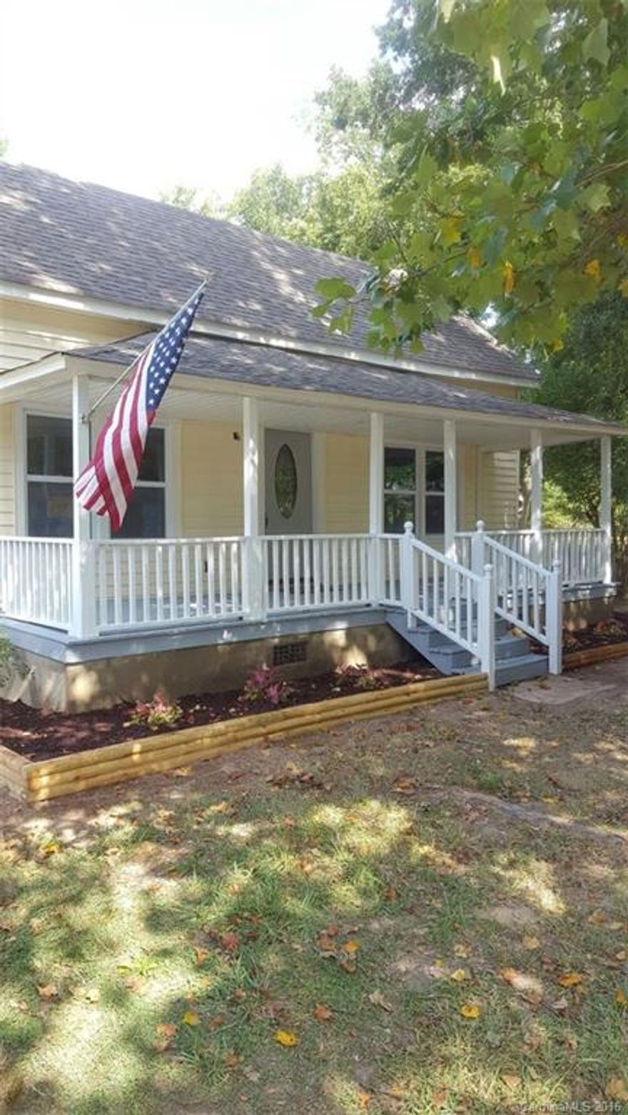 PRICE REDUCED. Fully renovated 3bd 2 bath home is a must see! Large living/Family room open to spacious kitchen. Kitchen have modern lighting, granite countertops, and custom cabinets! Bathrooms are custom designed with granite tops and tile walls in the shower and tub areas. Vaulted ceilings in the living area and tray ceilings in the master bedroom. In addition, to the custom upgrades and addition of another full bathroom, the home sits on a huge 1 acre lot with trees and plenty of privacy!