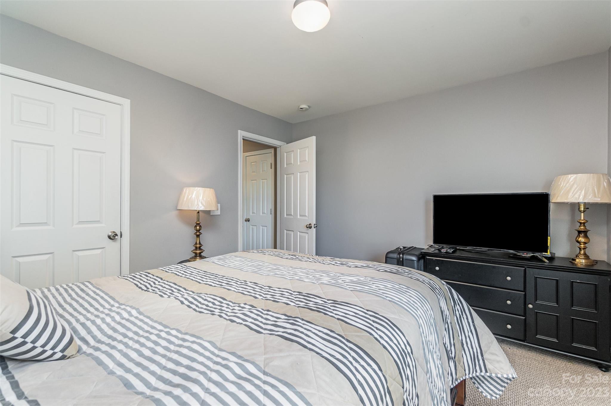 Seven Oaks - Residential