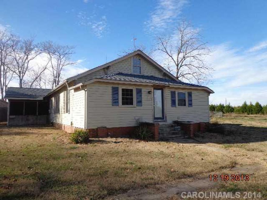 1941 BUILT HOME ON 2.77AC IN BALLS CREEK AREA. HAS HAD SOME REMODELING OVER THE YEARS. ADD-ONS APPEAR IN POOR CONDITION AND HAVE NO SIDING. SOME FINISHED ATTIC SPACE BUT UNSURE IF HEATED. EXTERIOR SHED/WORKSHOP. SOLD IN AS-IS CONDITION. SELLER MAKES NO REPAIR. ALL STATS PER PUBLIC RECORD TO BE VERIFIED BY BUYER/AGENT.