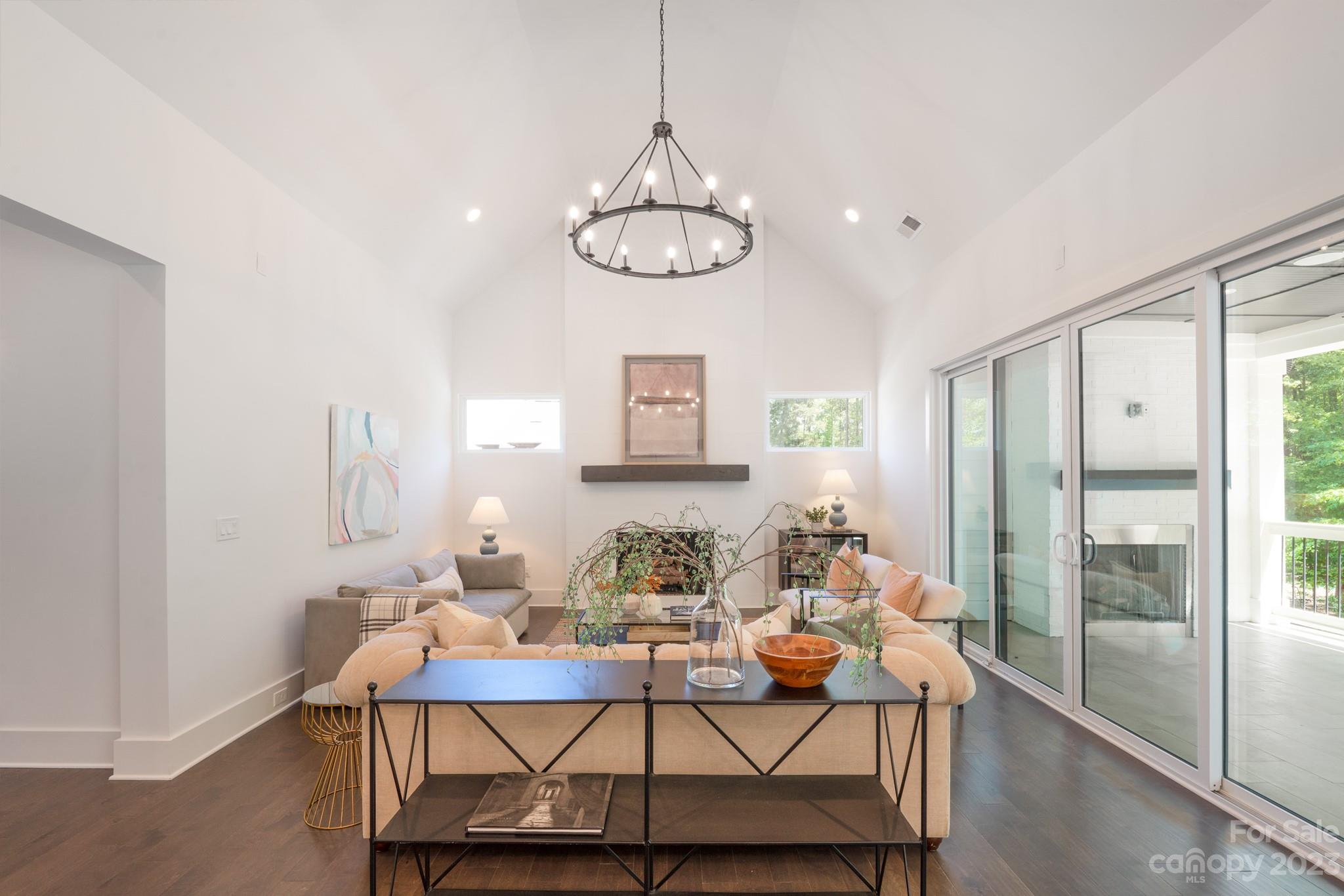 The Palisades - Residential