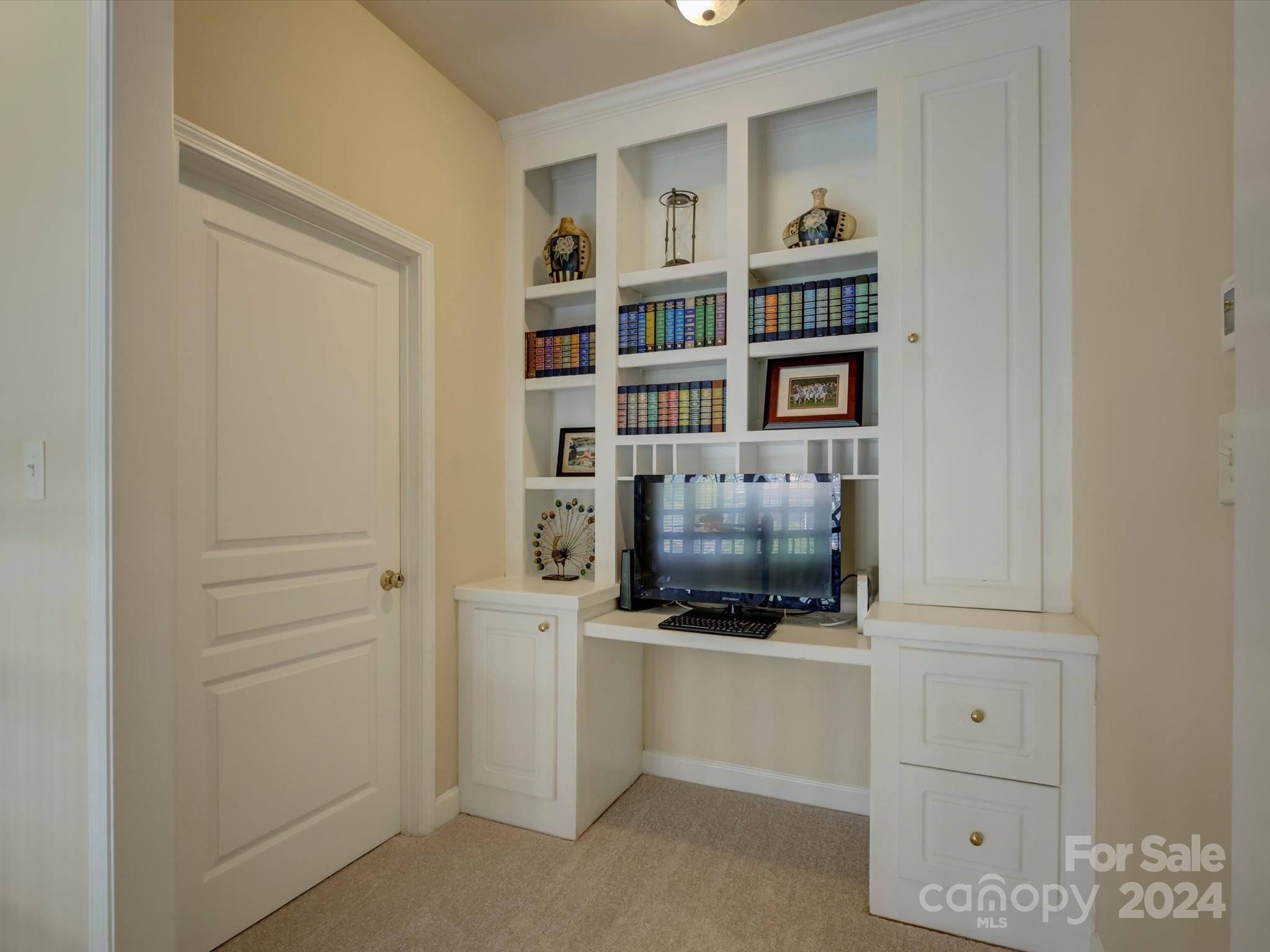 Lakeshore - Residential