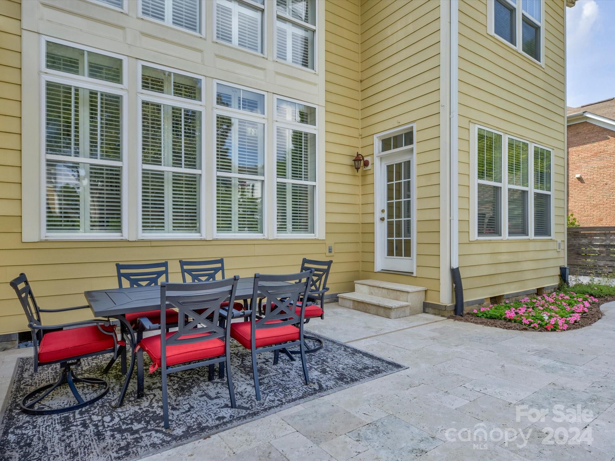 Lakeshore - Residential