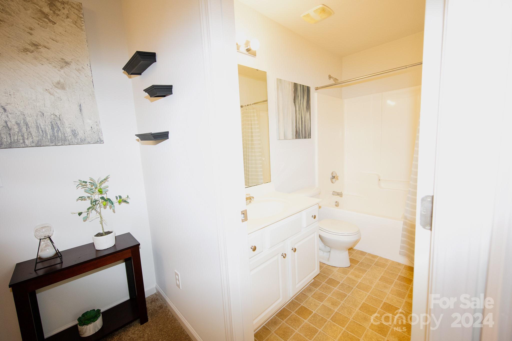 Ridge Pointe - Residential