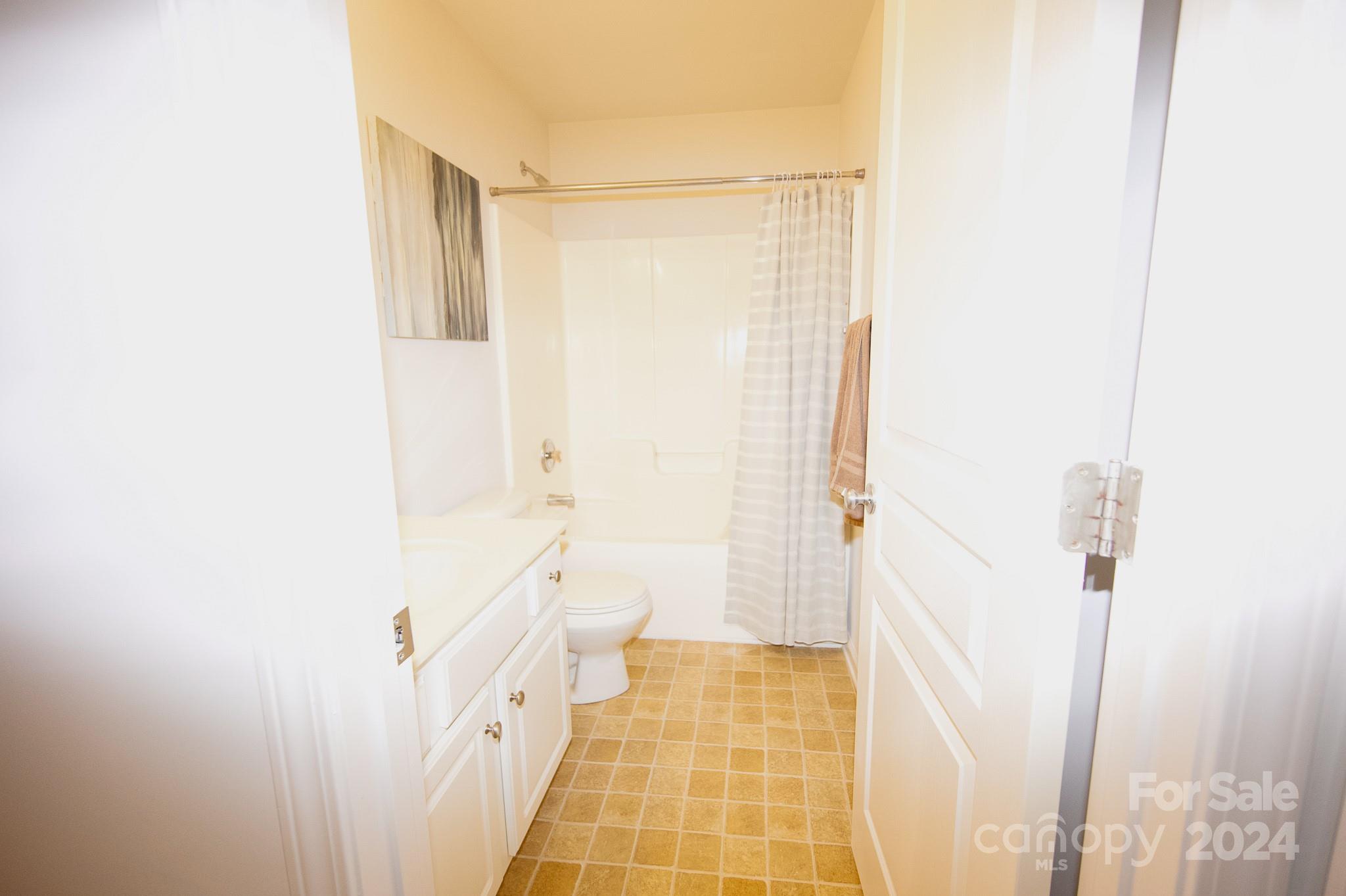 Ridge Pointe - Residential