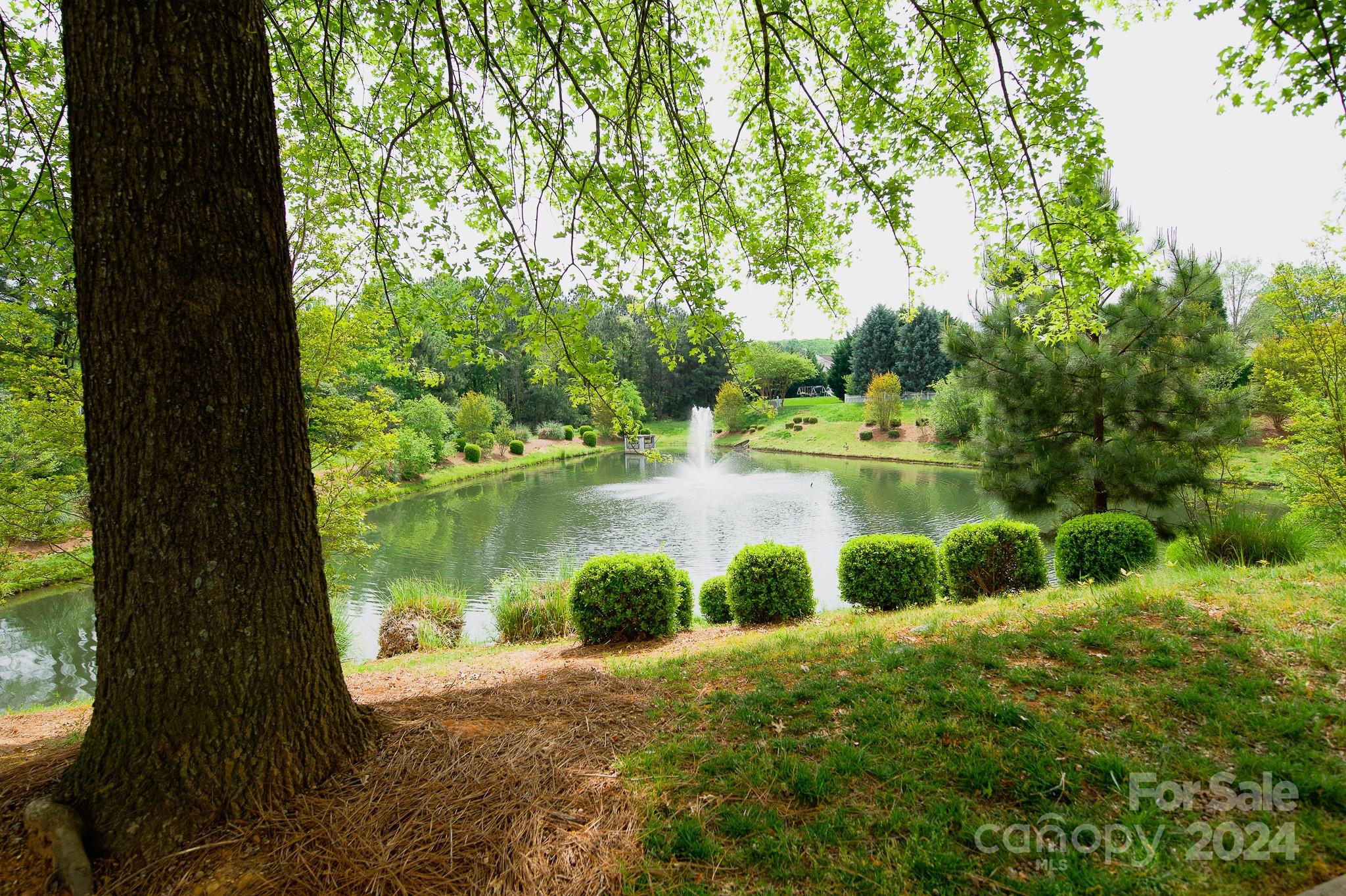 Ridge Pointe - Residential