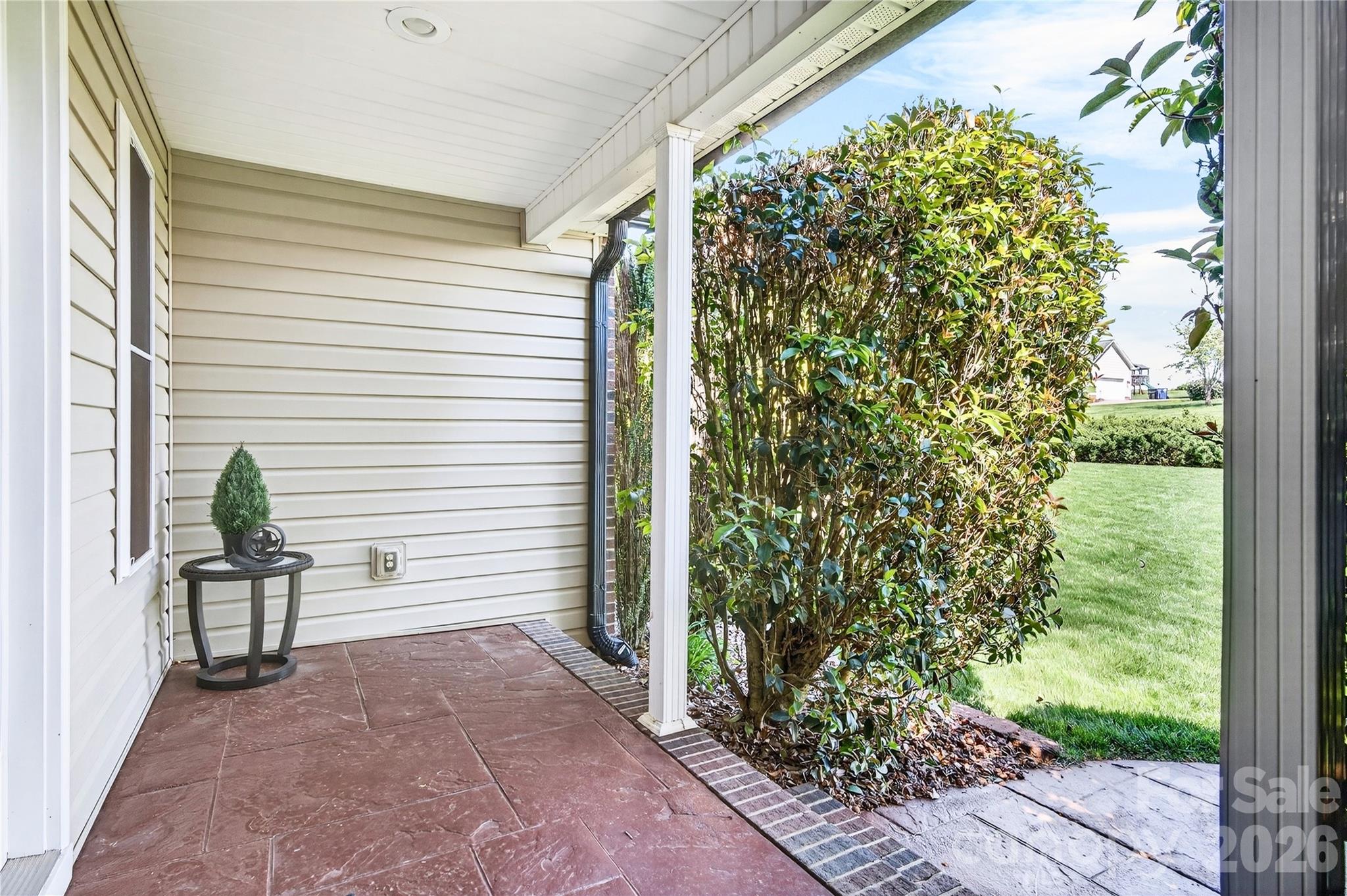 NORTH CROSSING - Residential