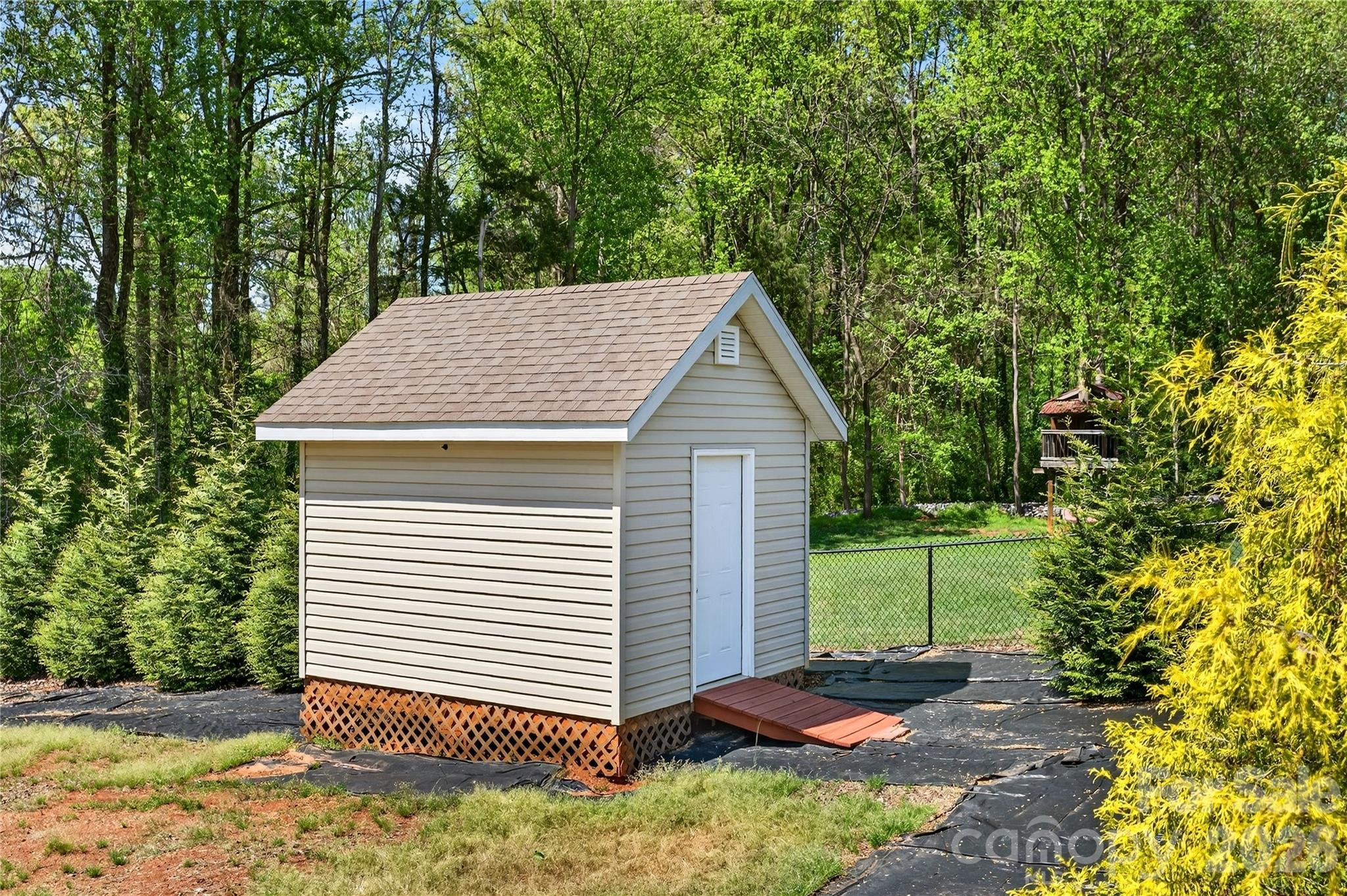 NORTH CROSSING - Residential