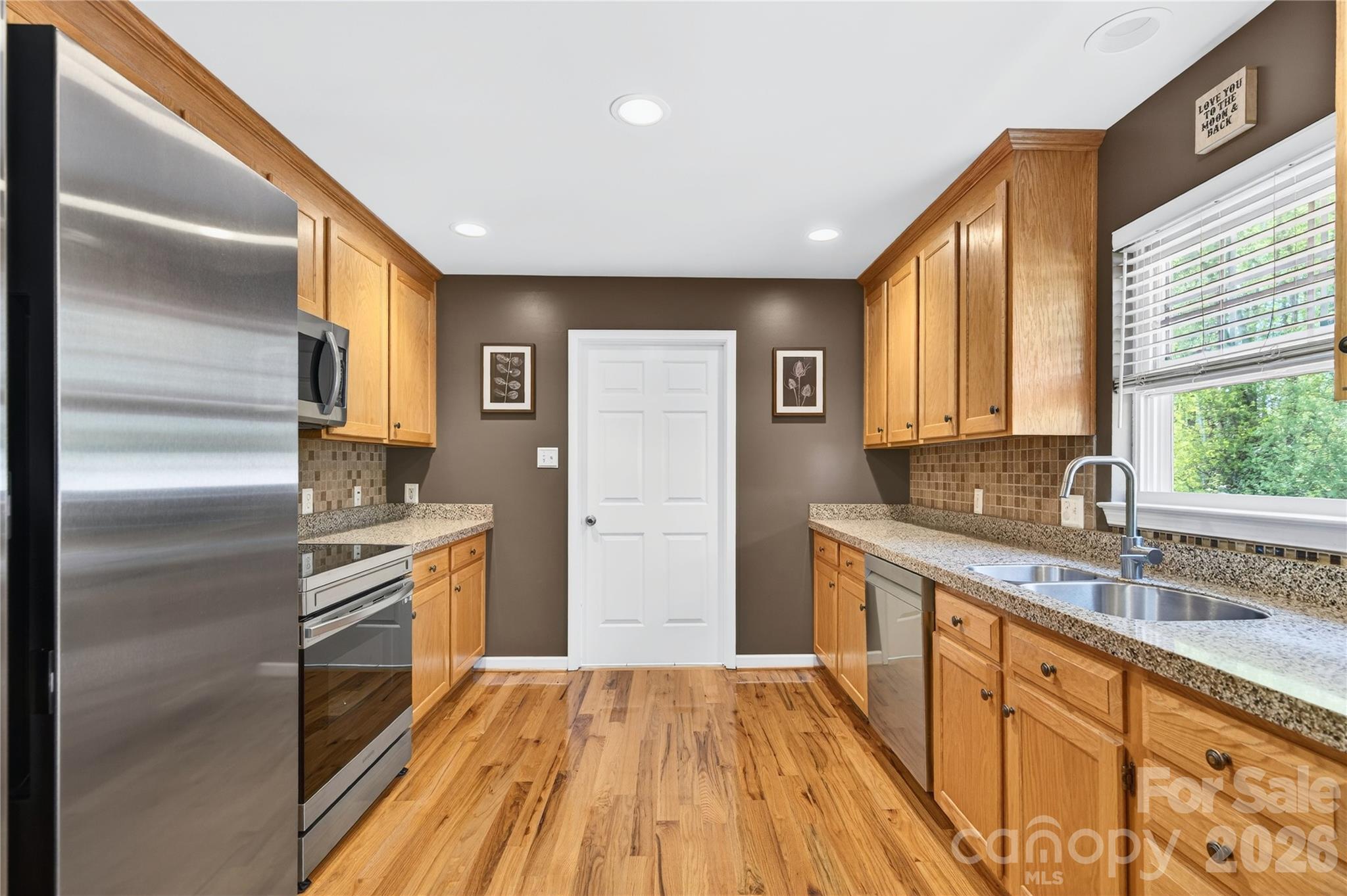 NORTH CROSSING - Residential