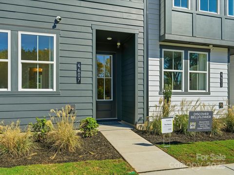 3013 Circles End Charlotte NC 28226